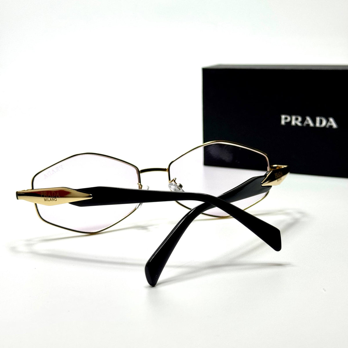 Prada Geometric PR68YS – Gold Pink women's sunglasses Lebanon - ChronoVault - view 3
