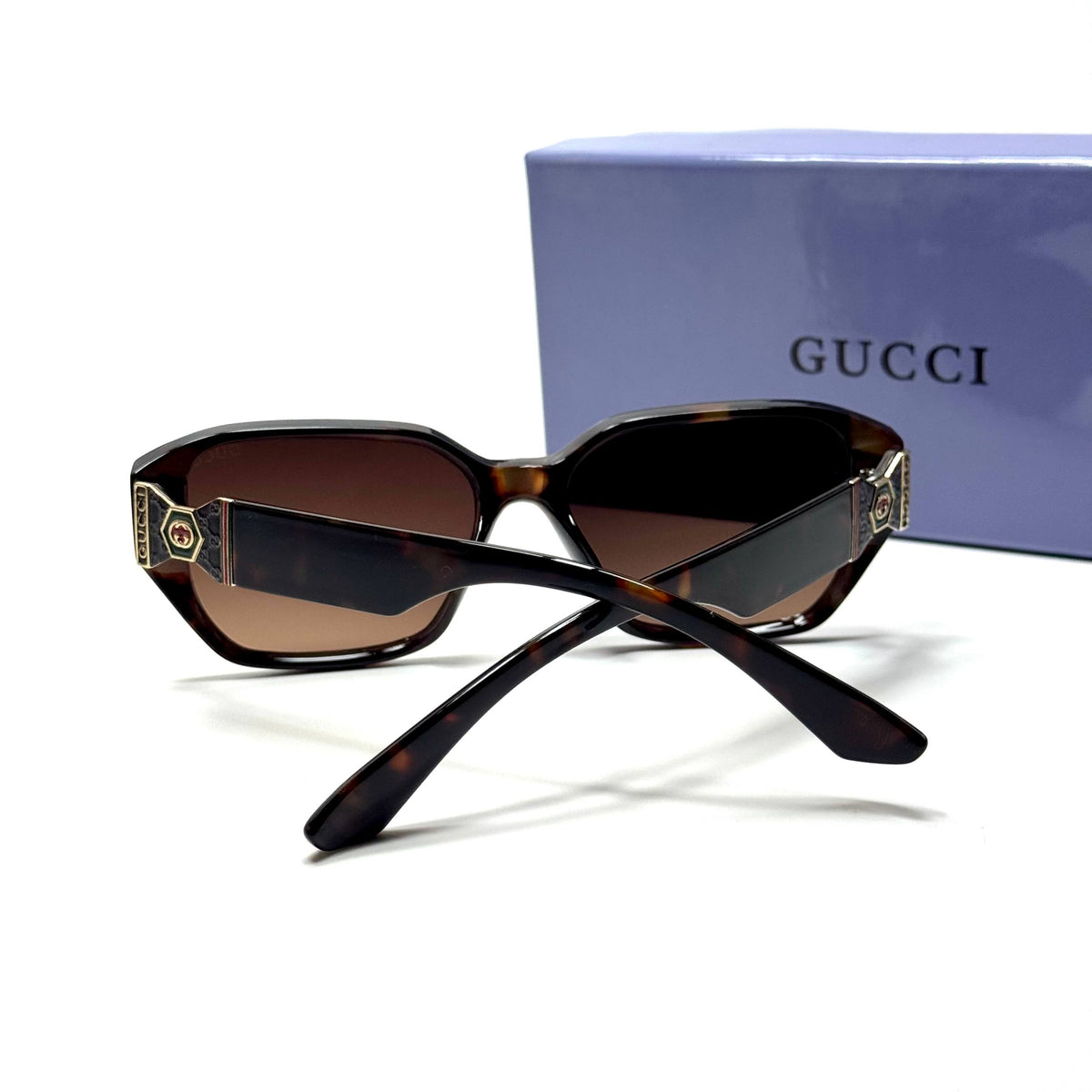 Gucci Eye-Cat GG1428S Tortoise Brown women's sunglasses Lebanon - tortoise brown with gold-tone gg temple detailing frame, brown gradient lenses - ChronoVault - view 3