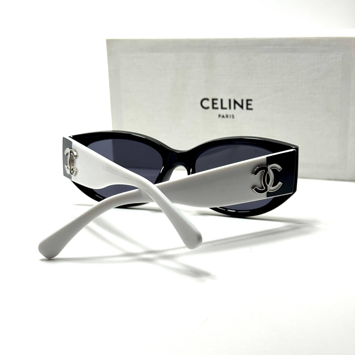 Chanel CH5442 Black White women's sunglasses Lebanon - glossy black with silver-tone cc temple detailing frame, dark grey lenses - ChronoVault - view 4