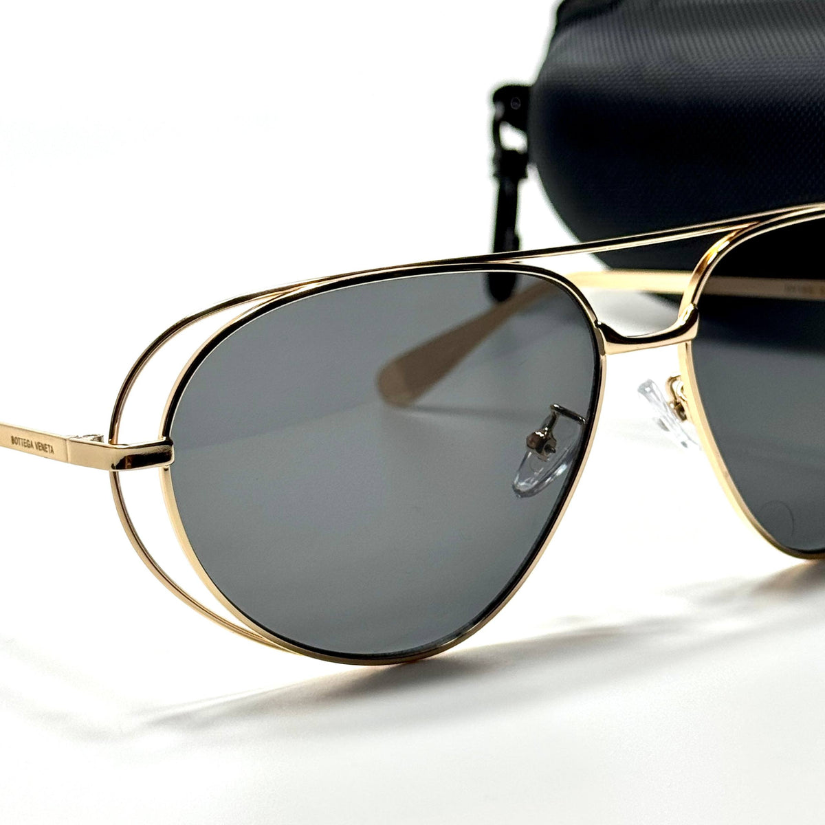 Bottega Veneta Aviator BV1278S Gold Black unisex sunglasses Lebanon - ChronoVault - view 2