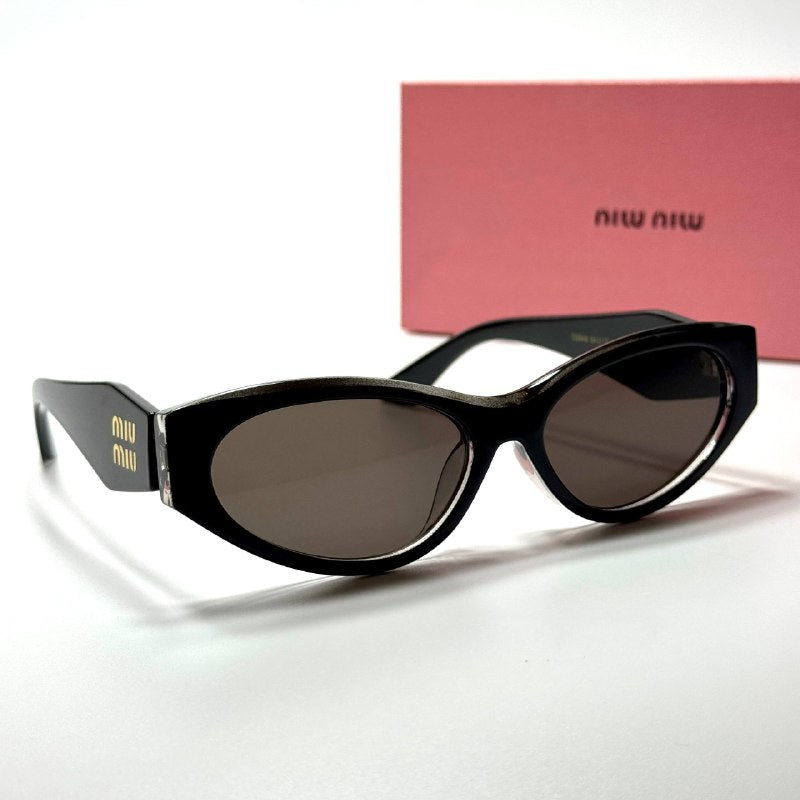 Miu Miu Cateye MU11ZS Black Brown women's sunglasses Lebanon - glossy black with gold miu miu temple detailing frame, dark brown lenses - ChronoVault - view 5