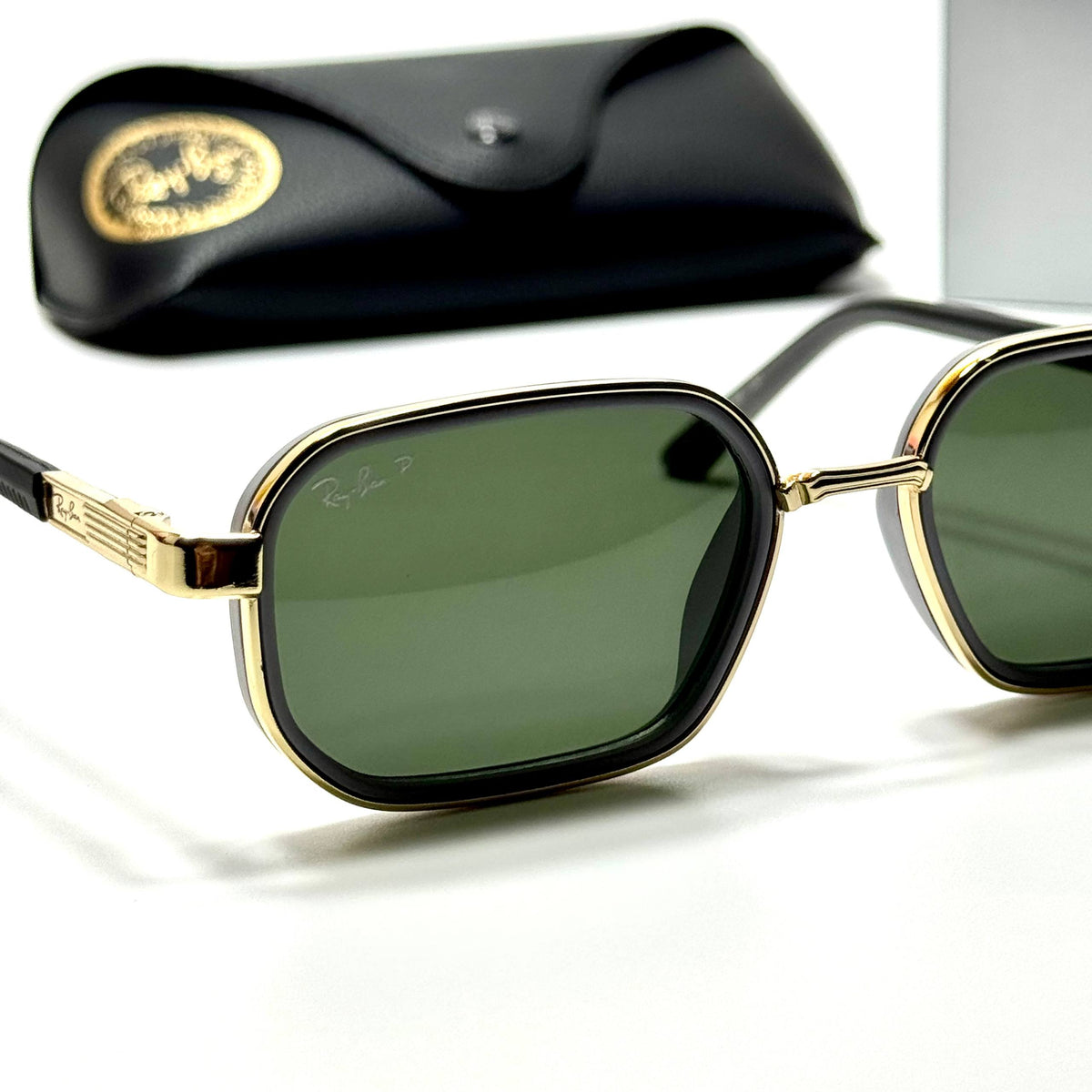 Ray-Ban Rectangular RB7194 Black Gold Green unisex sunglasses Lebanon - black with polished gold detailing frame, classic green lenses - ChronoVault - view 2