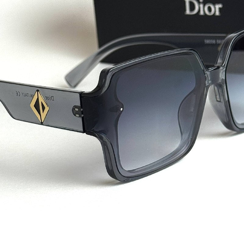 Dior Signature D1U Grey Gradient Sunglasses Lifestyle Lebanon - ChronoVault