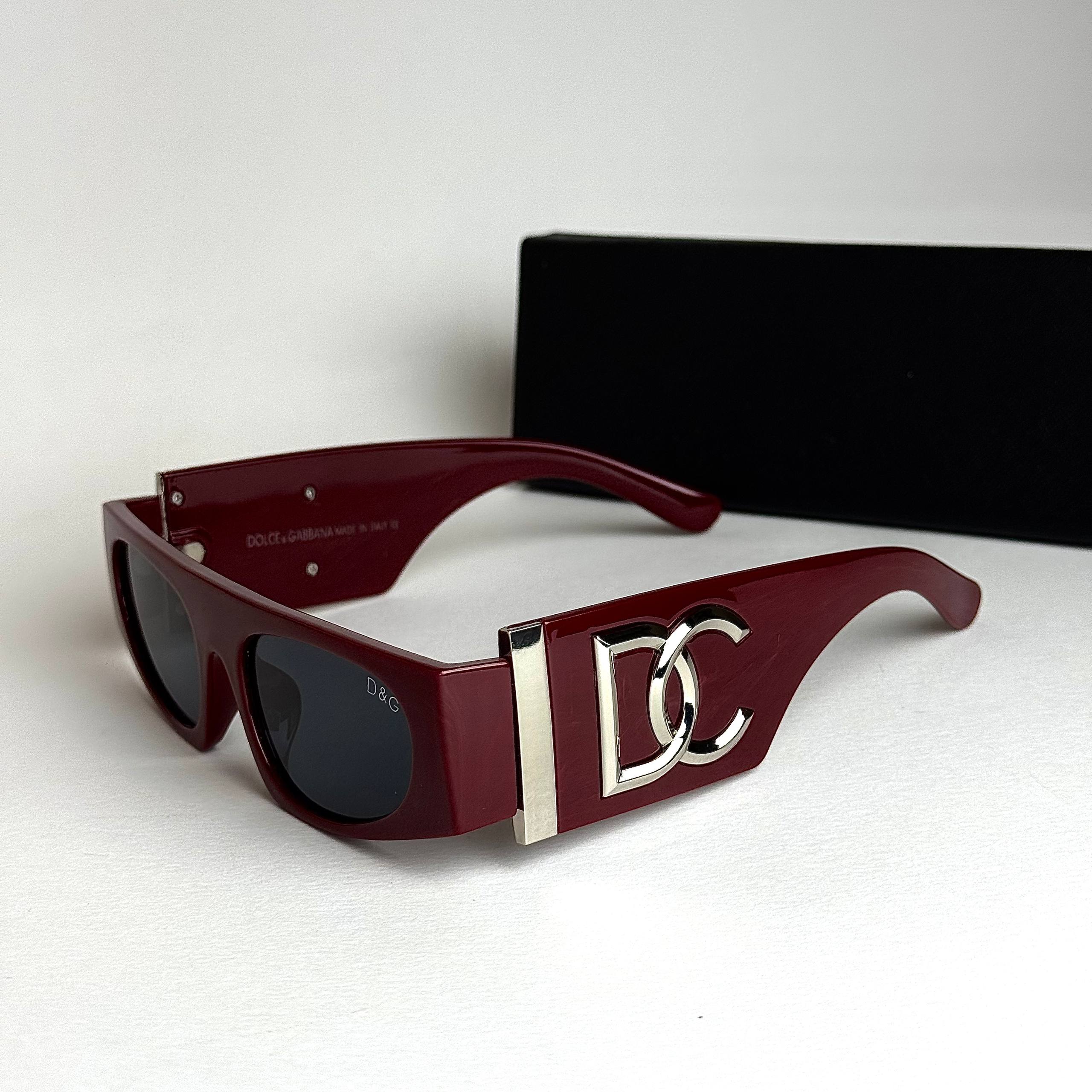 Dolce & Gabbana DG Crystal – Red Black