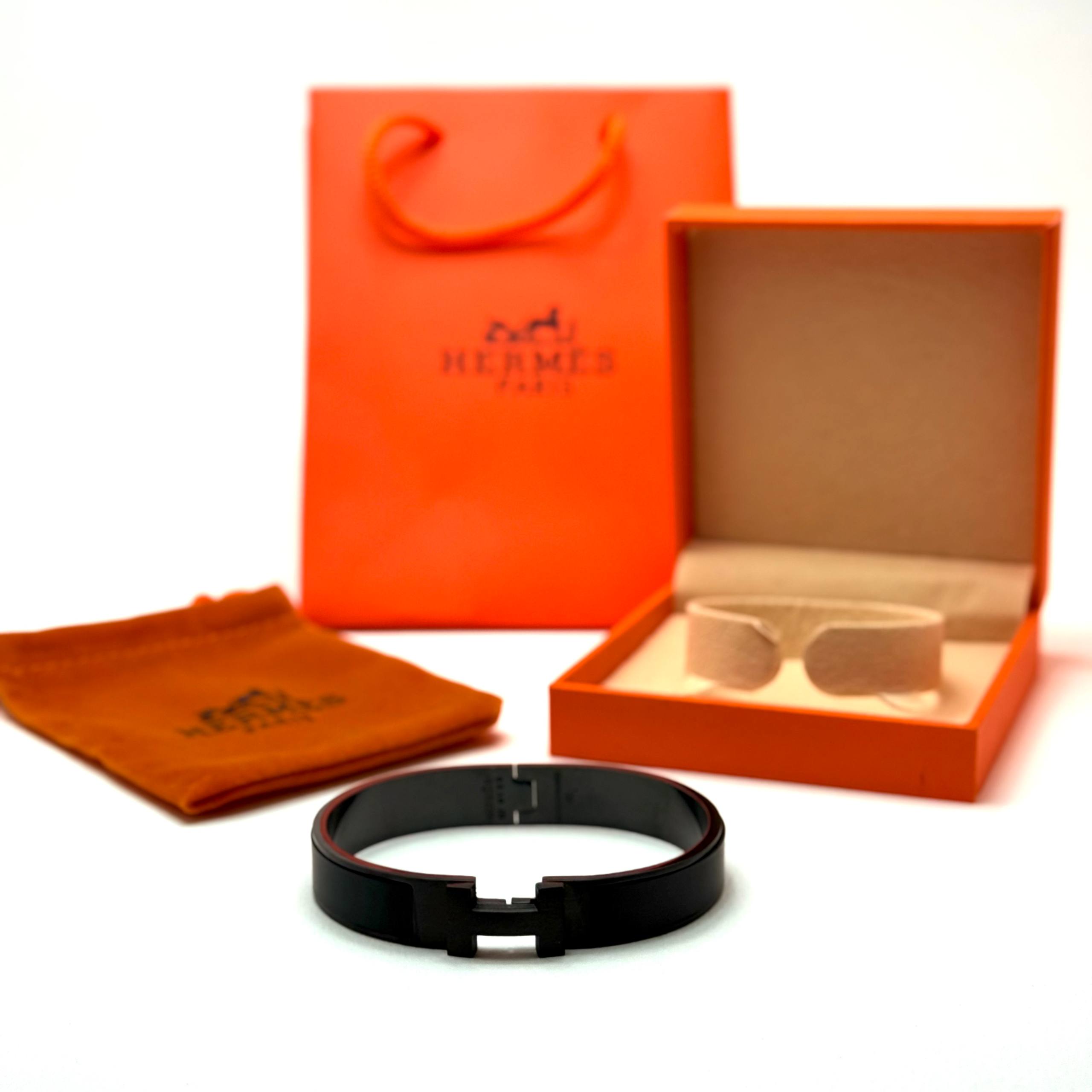 Hermès Clic H -- Full Black