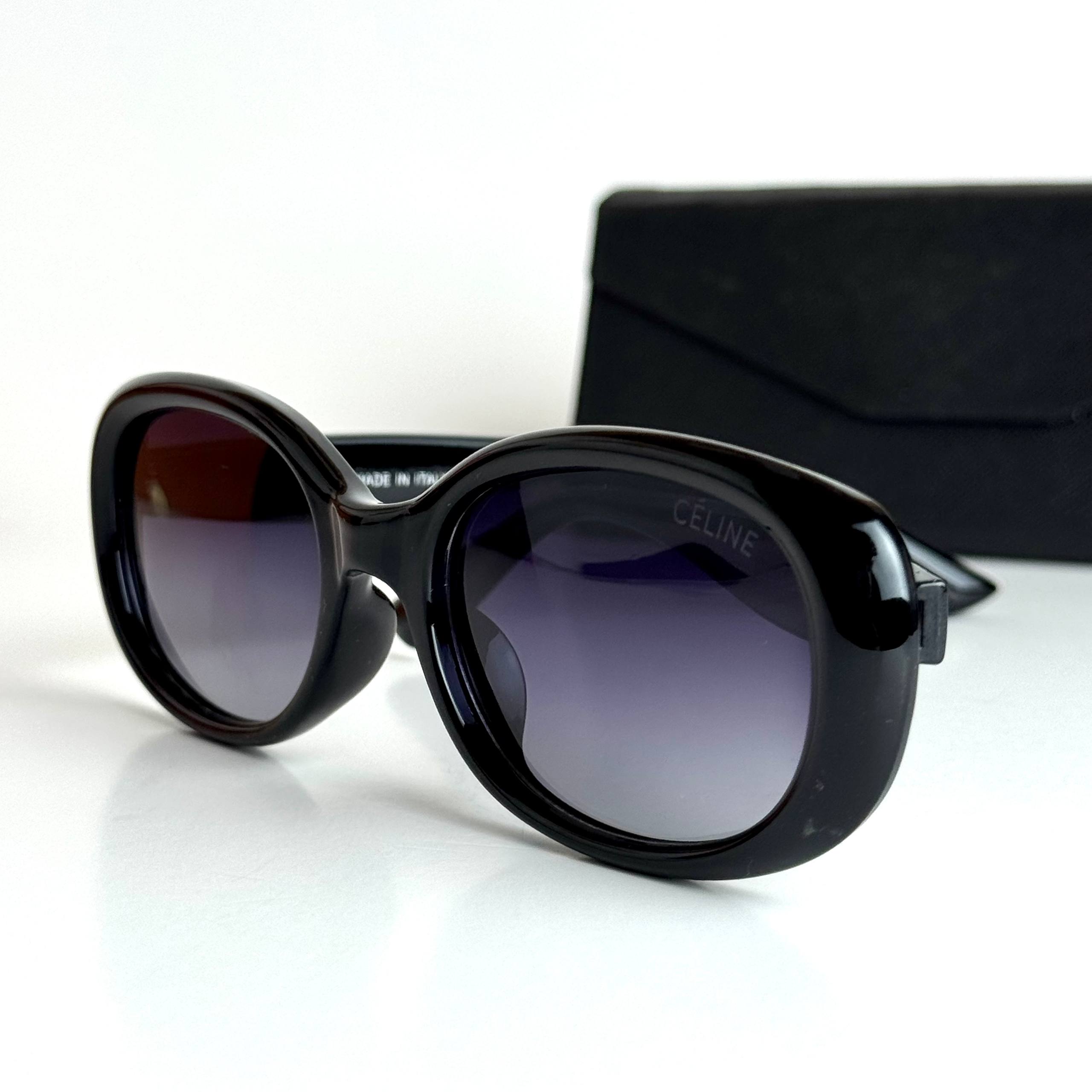 Celine Oval CL40267U – Black