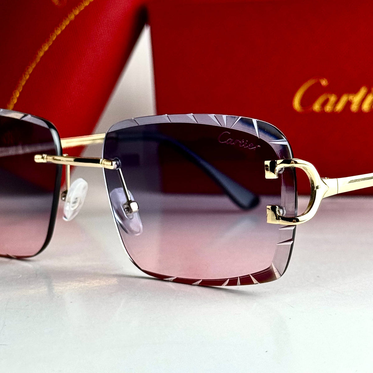 Cartier CT0528S Purple-pink gradient Sunglasses Front View Lebanon - ChronoVault - view 3