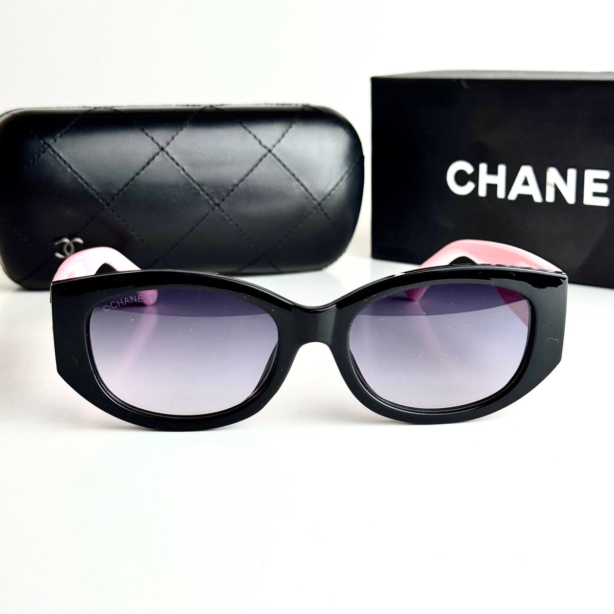 Chanel CH5442 Pink Sunglasses Front View Lebanon - ChronoVault - view 4