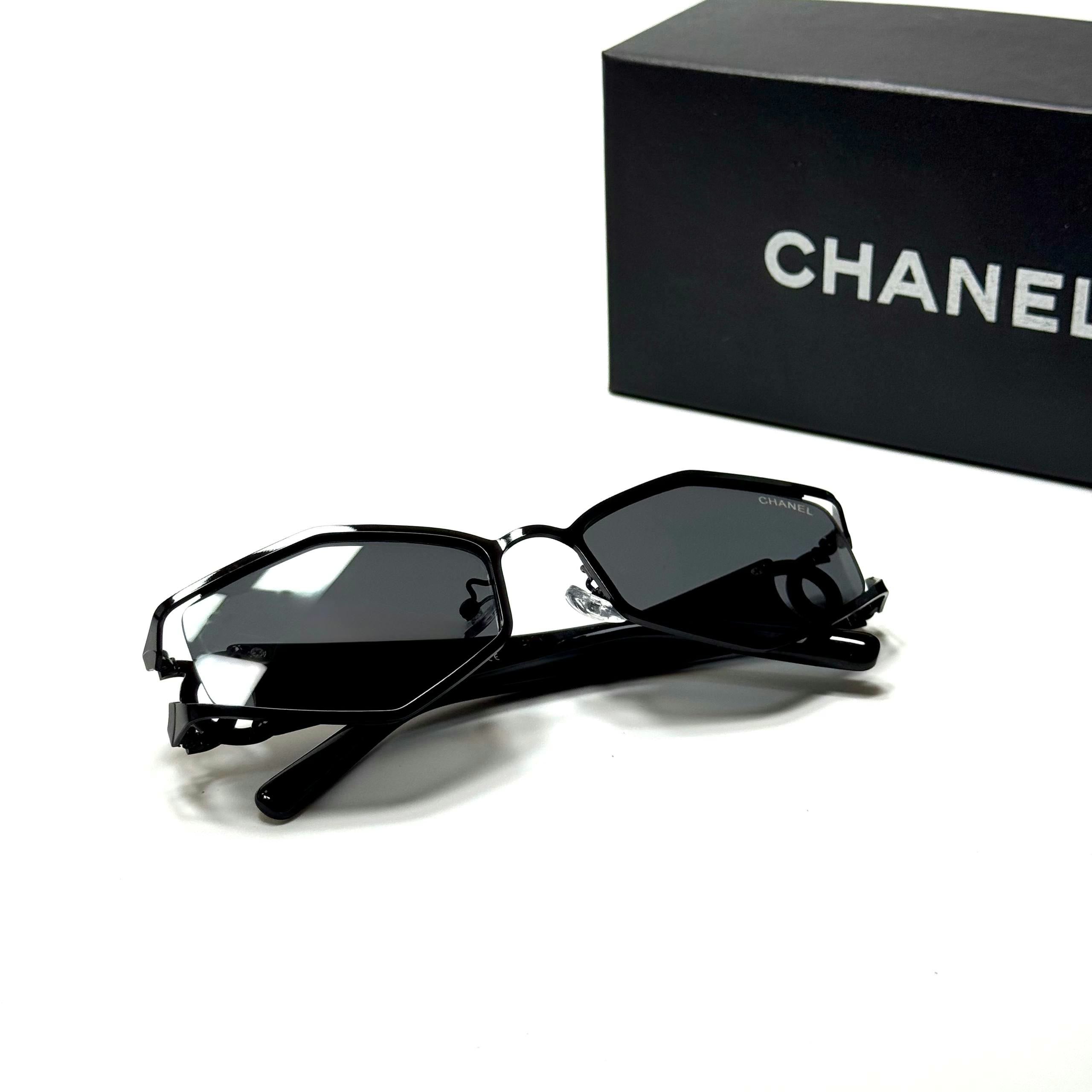 Chanel Geometric CH9138 Black Grey women's sunglasses Lebanon - ChronoVault - view 4