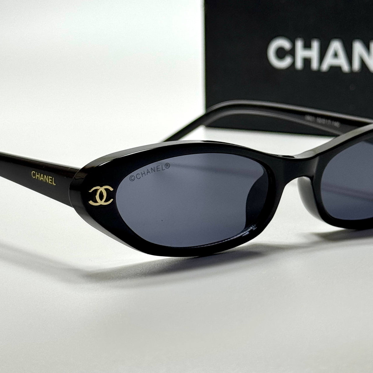 Chanel Oval CH6127 Black Grey women's sunglasses Lebanon - ChronoVault - view 2
