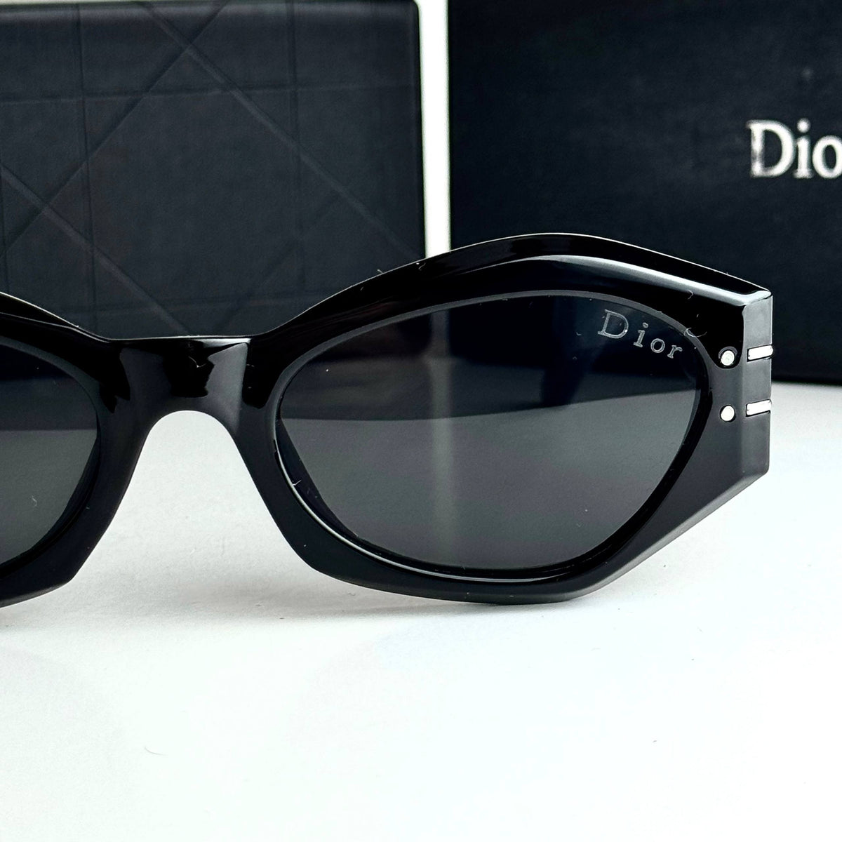 Dior CD4246 Grey Sunglasses Front View Lebanon - ChronoVault - view 3