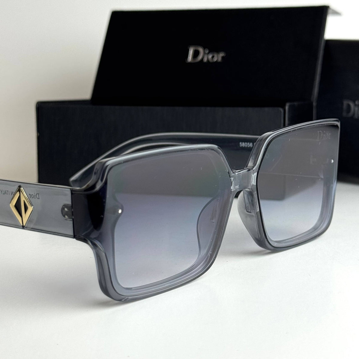 Dior Signature D1U Transparent Grey Sunglasses Lebanon - ChronoVault - view 4