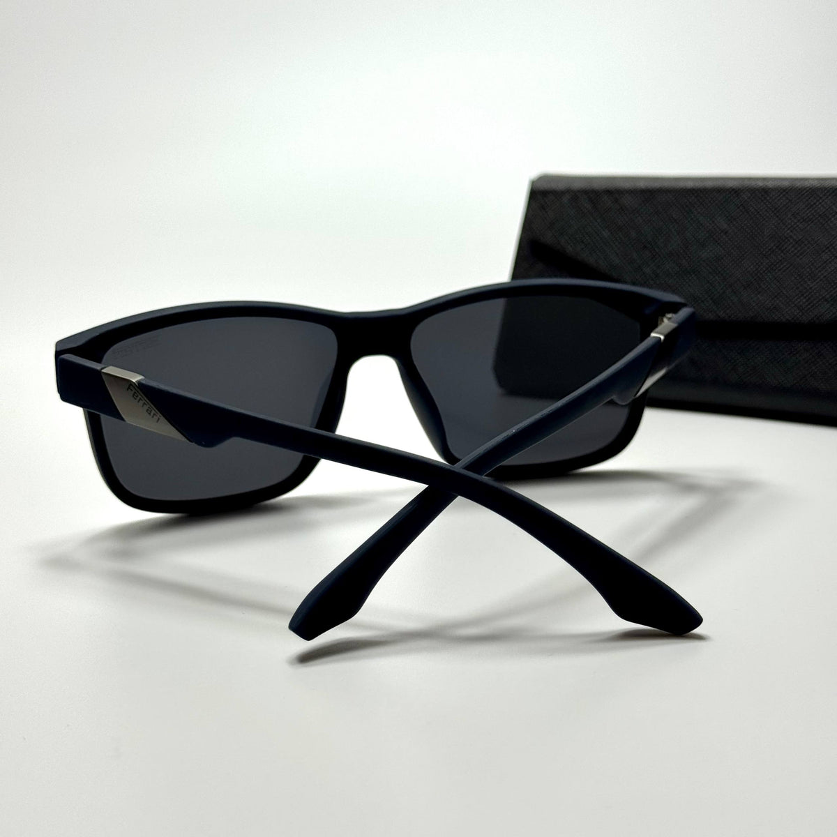 Ferrari Rectangular FR9247 Navy Black men's sunglasses Lebanon - ChronoVault - view 4