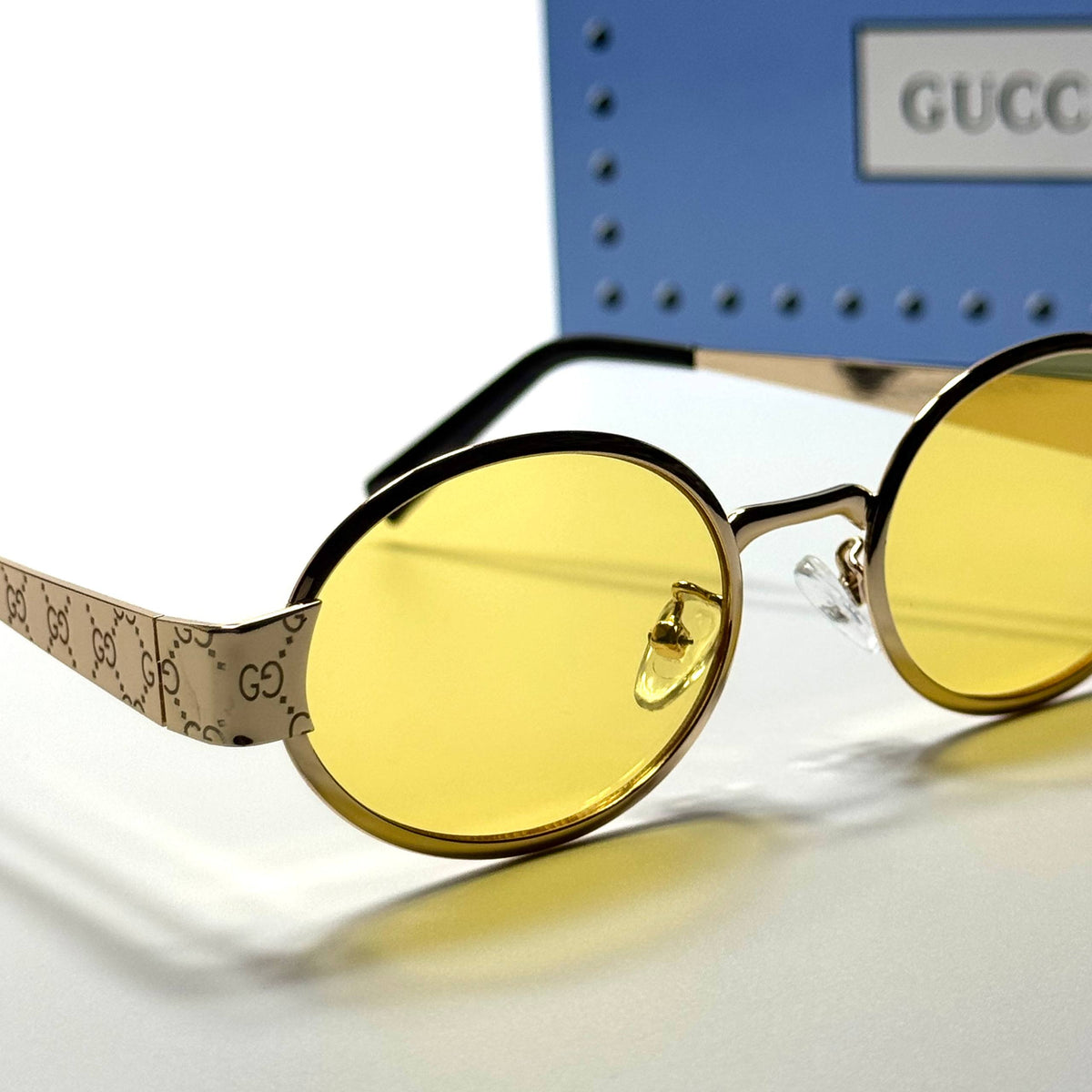 Gucci Oval GG7184 Gold Yellow women's sunglasses Lebanon - ChronoVault - view 2
