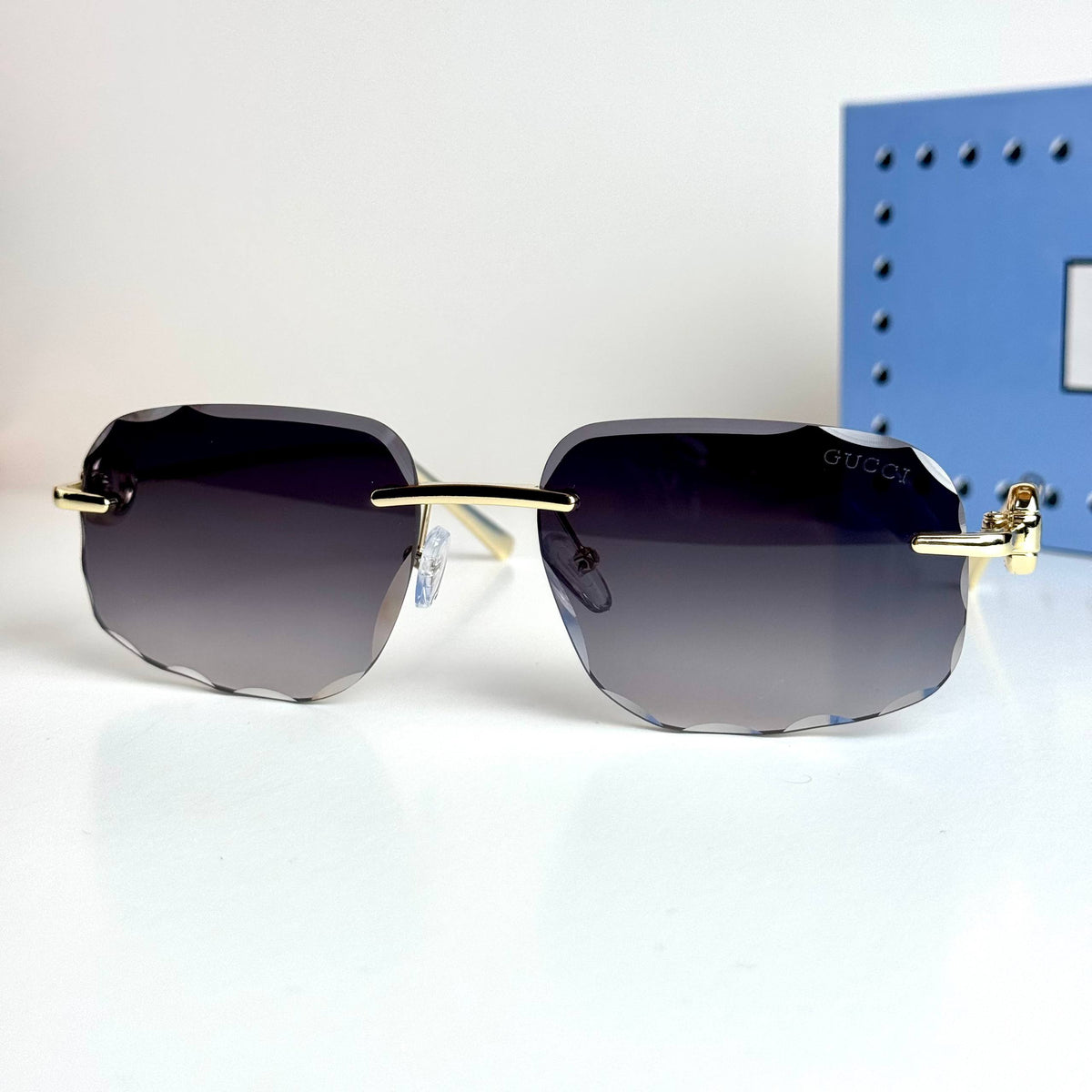 Gucci Rimless GG1834S Gold Black Sunglasses Lebanon - ChronoVault - view 4