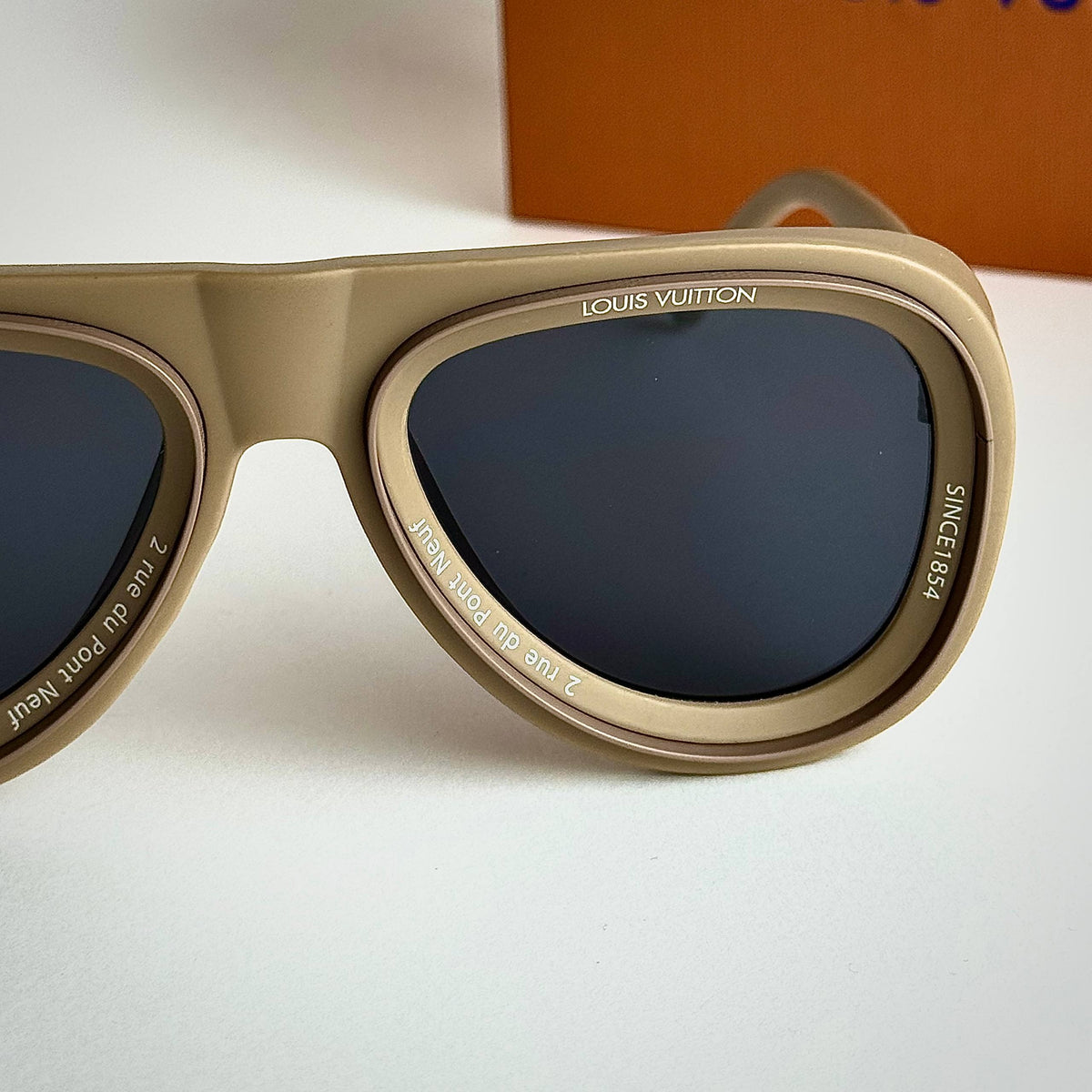 Louis Vuitton Pilot Beige Sunglasses Lebanon - ChronoVault - view 4