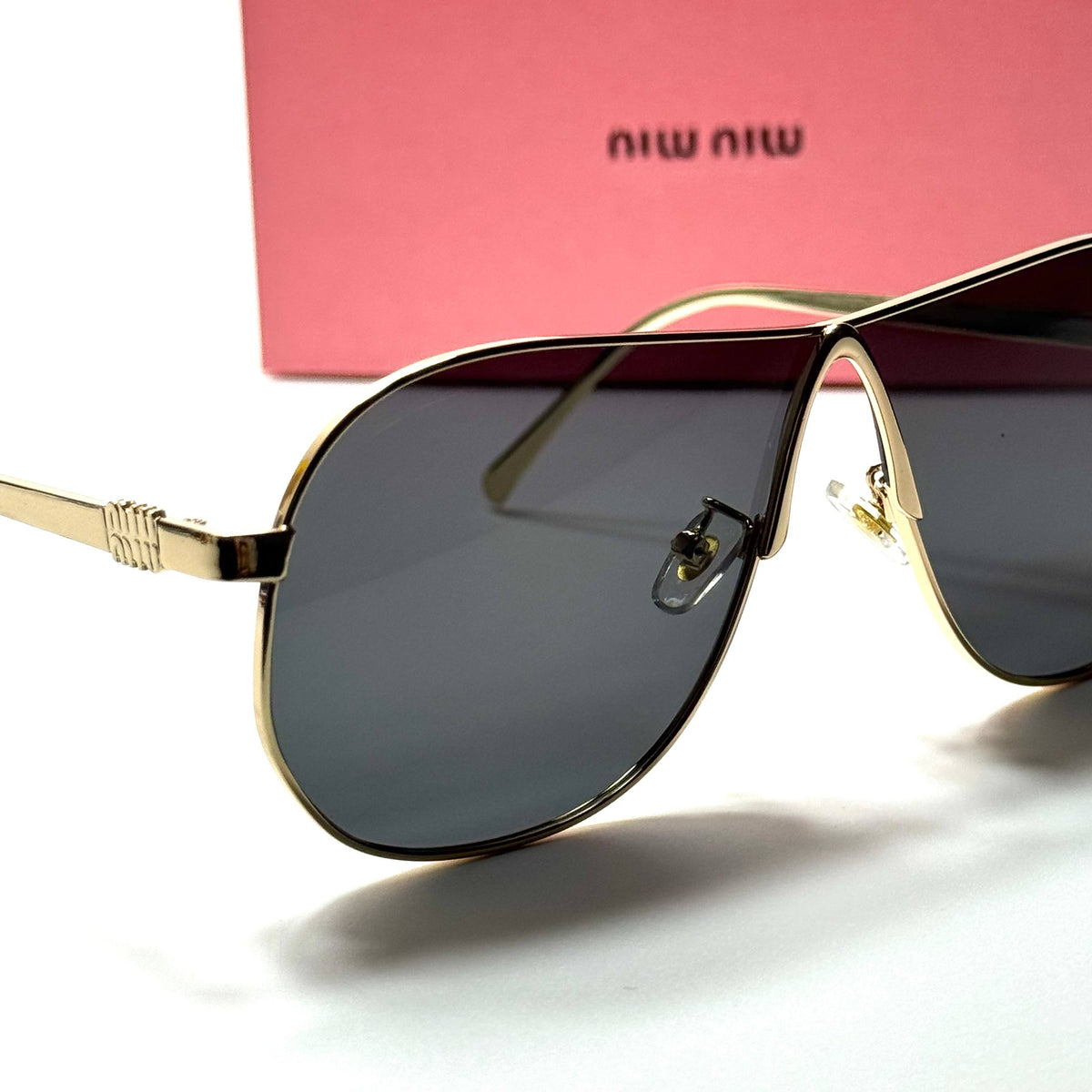 Miu Miu Aviator SMU64Z Gold Black women's sunglasses Lebanon - ChronoVault - view 2