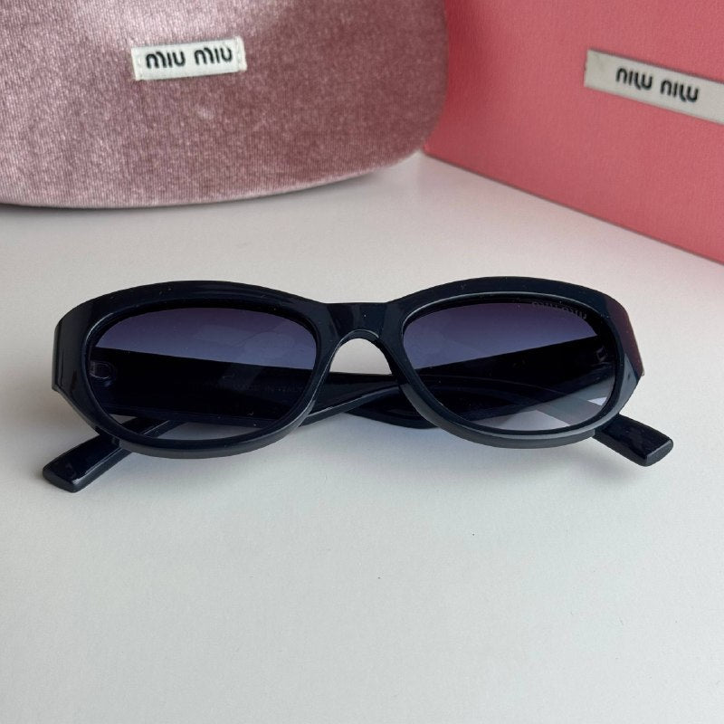 Miu Miu SMU21Z Blue gradient Sunglasses Front View Lebanon - ChronoVault - view 5