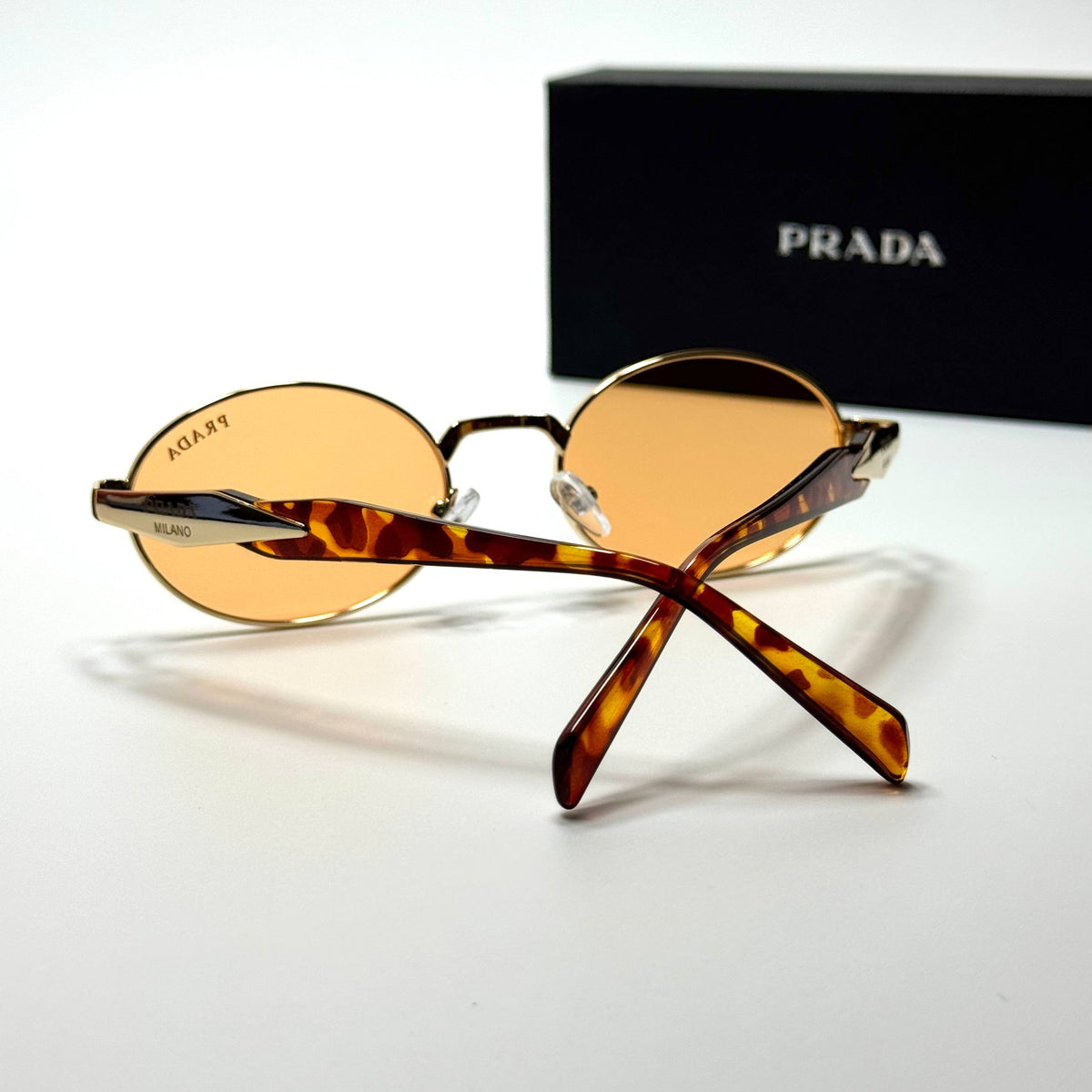 Prada Oval PR4193 Gold Orange women's sunglasses Lebanon - ChronoVault - view 3