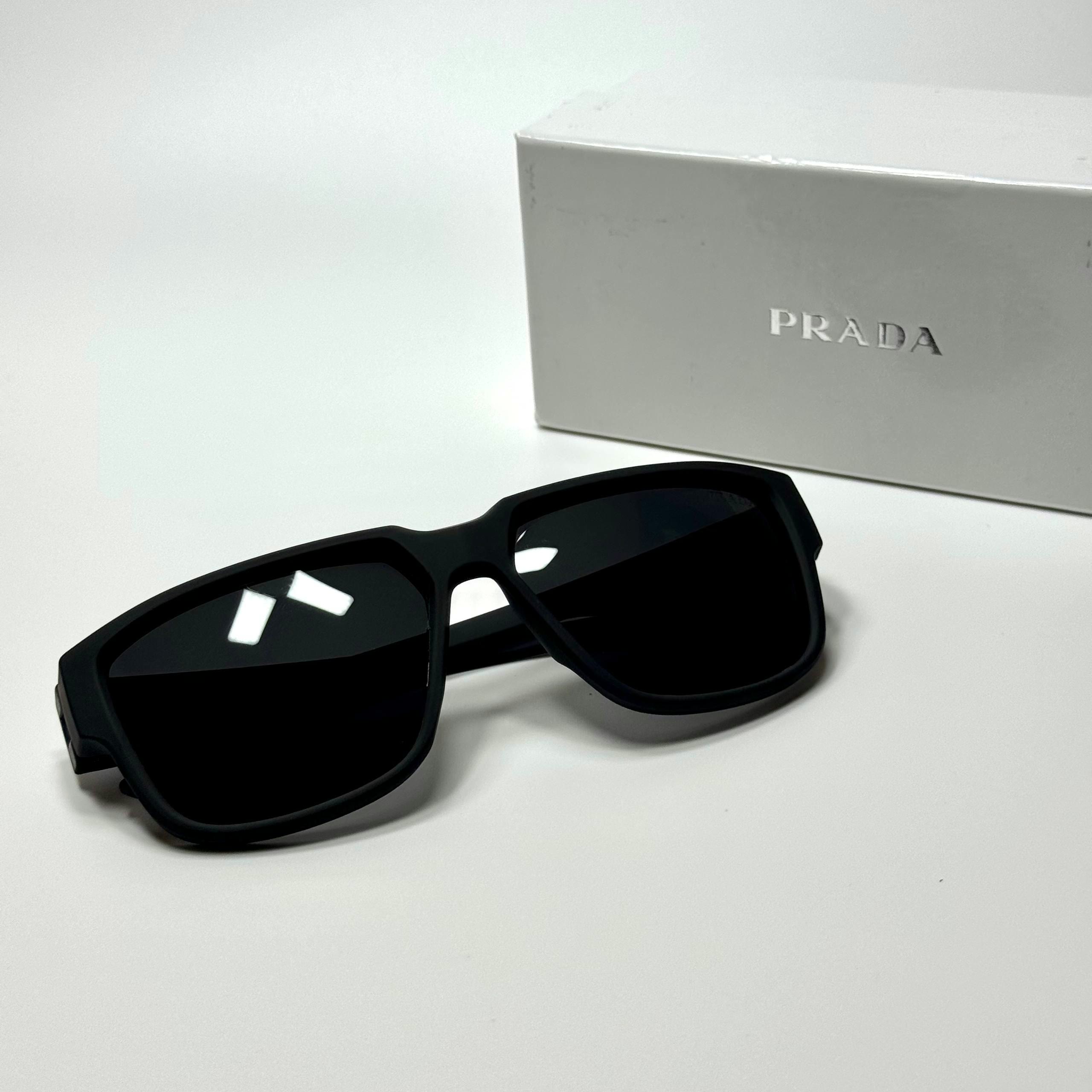 Prada Rectangular PR5832 Black Grey women's sunglasses Lebanon - ChronoVault - view 4