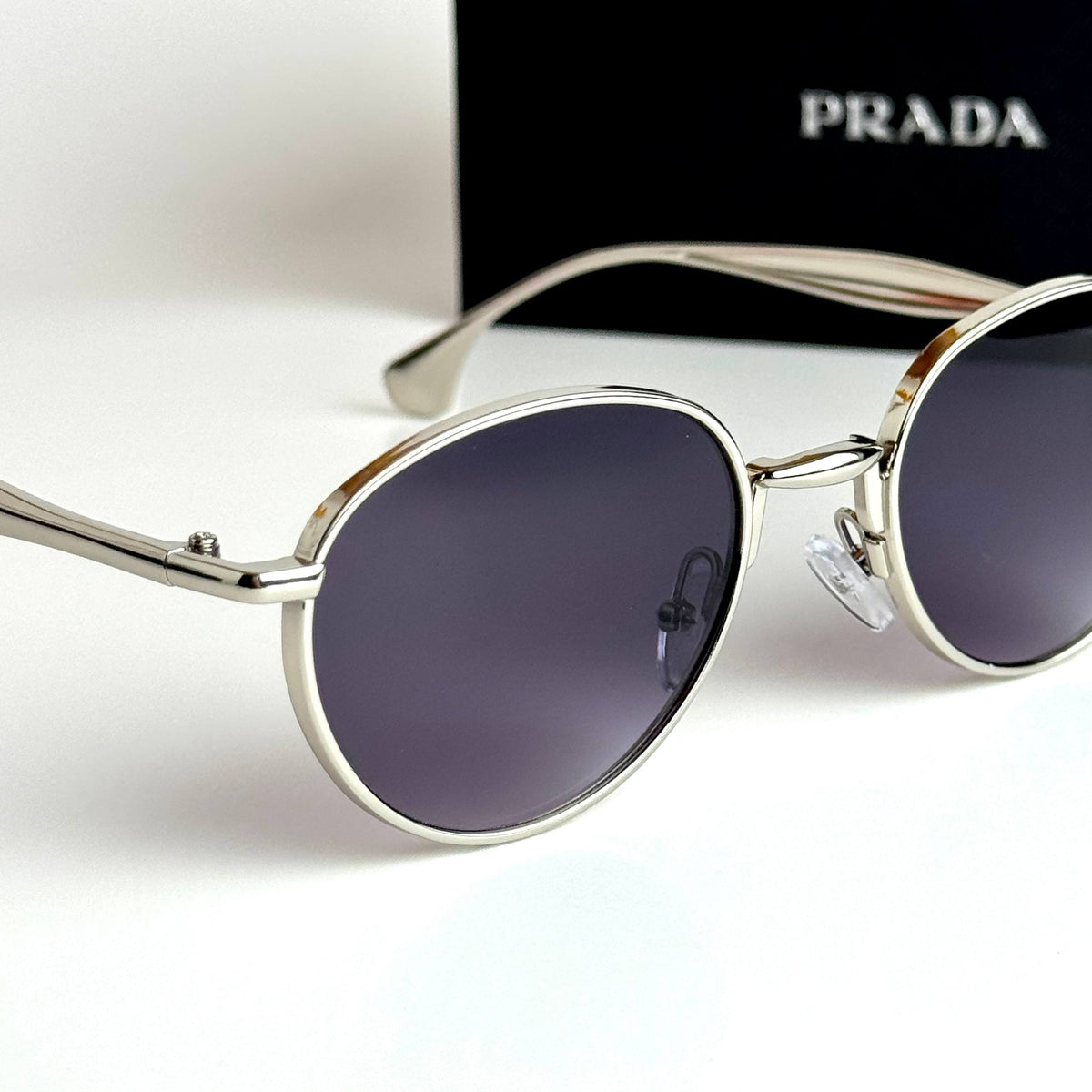 Prada Round SPR57Y Silver Violet Gradient Sunglasses Lebanon - ChronoVault - view 4