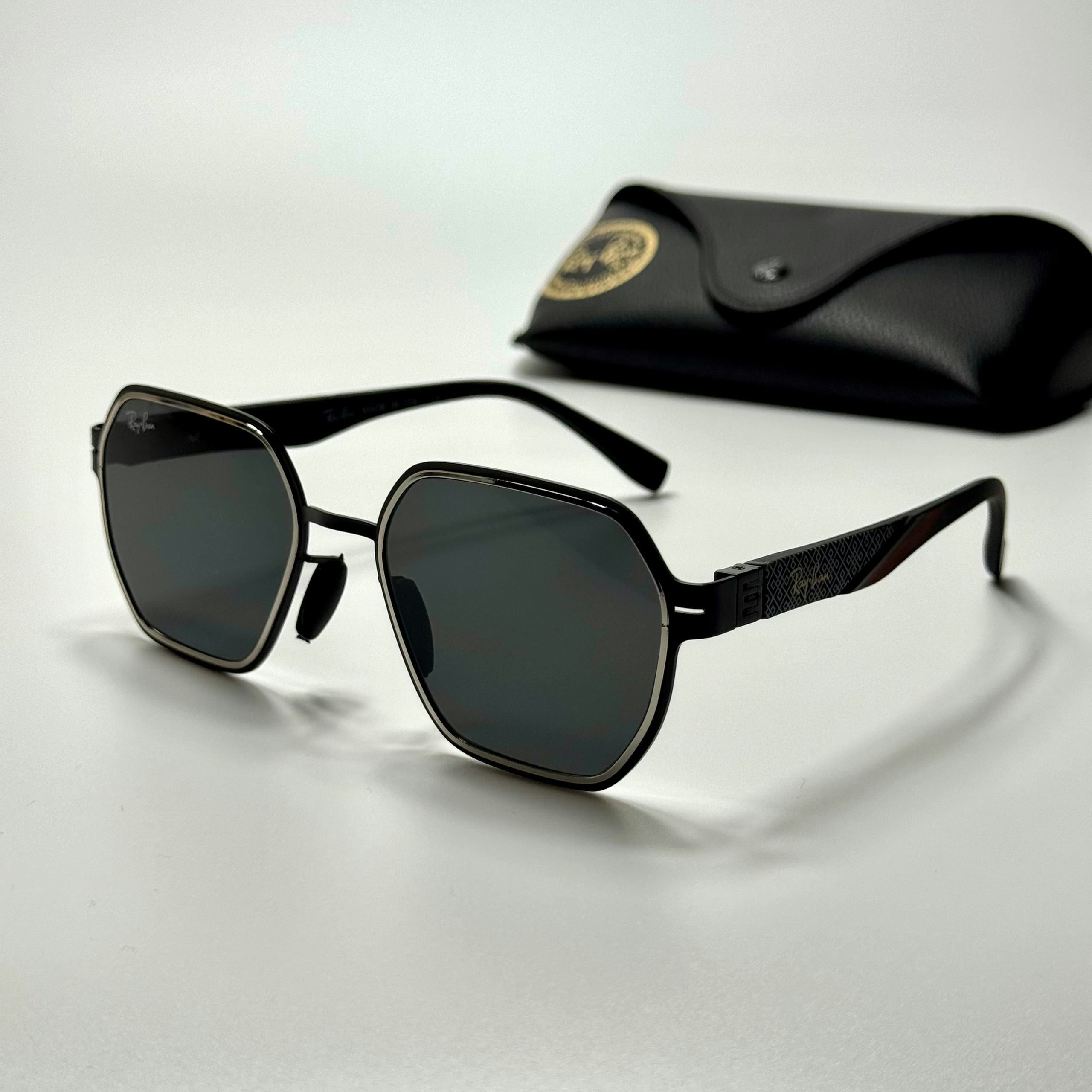 Ray-Ban Square RB3725 Black Grey women's sunglasses Lebanon - ChronoVault