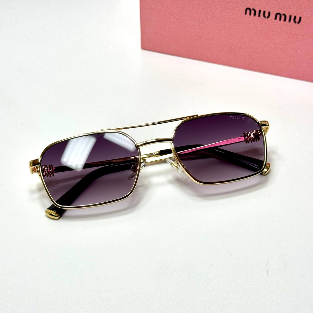 Miu Miu Rectangular SMU 54Y – Gold Purple Gradient women's sunglasses Lebanon - ChronoVault - view 3