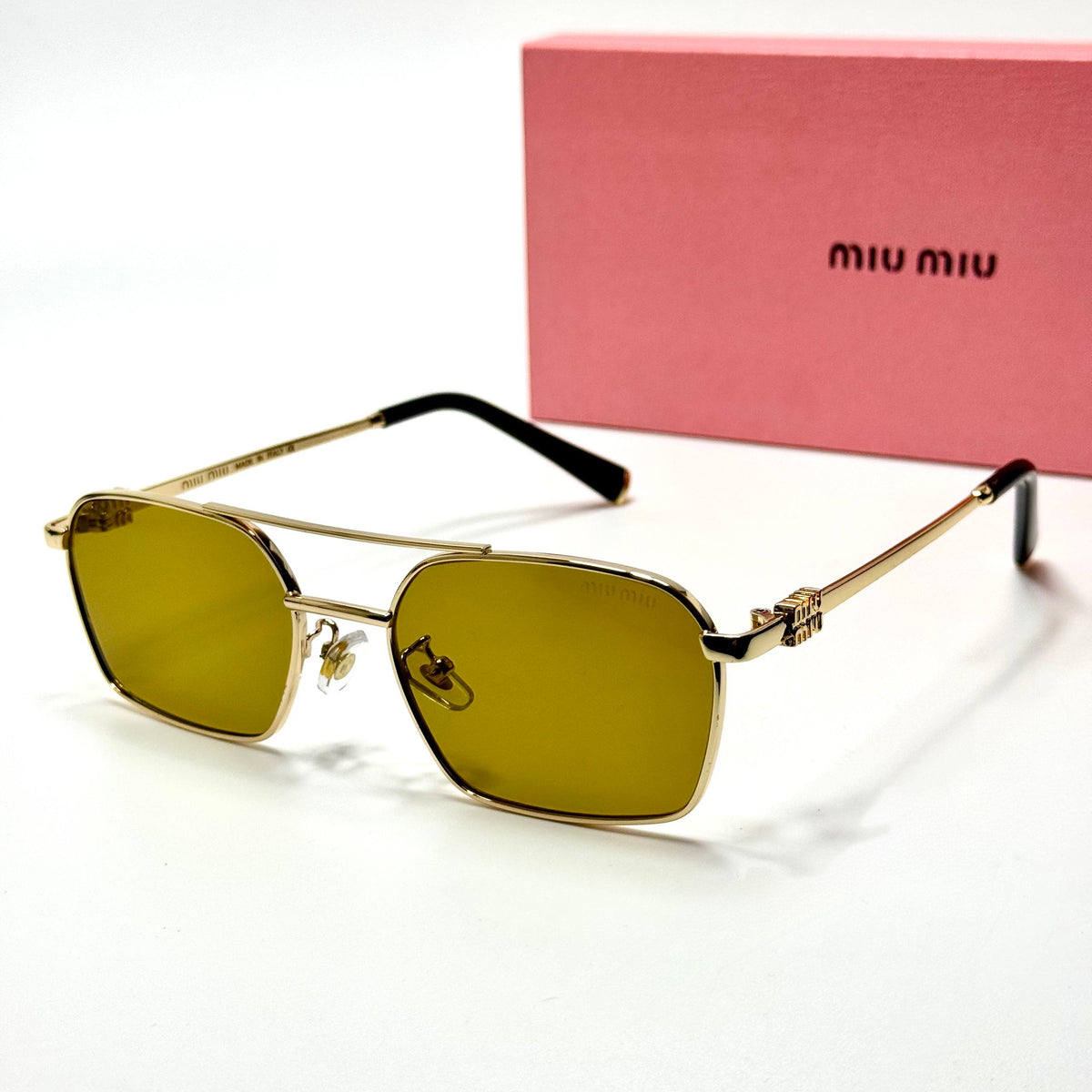 Miu Miu Rectangular SMU 54Y – Gold Yellow women's sunglasses Lebanon - ChronoVault