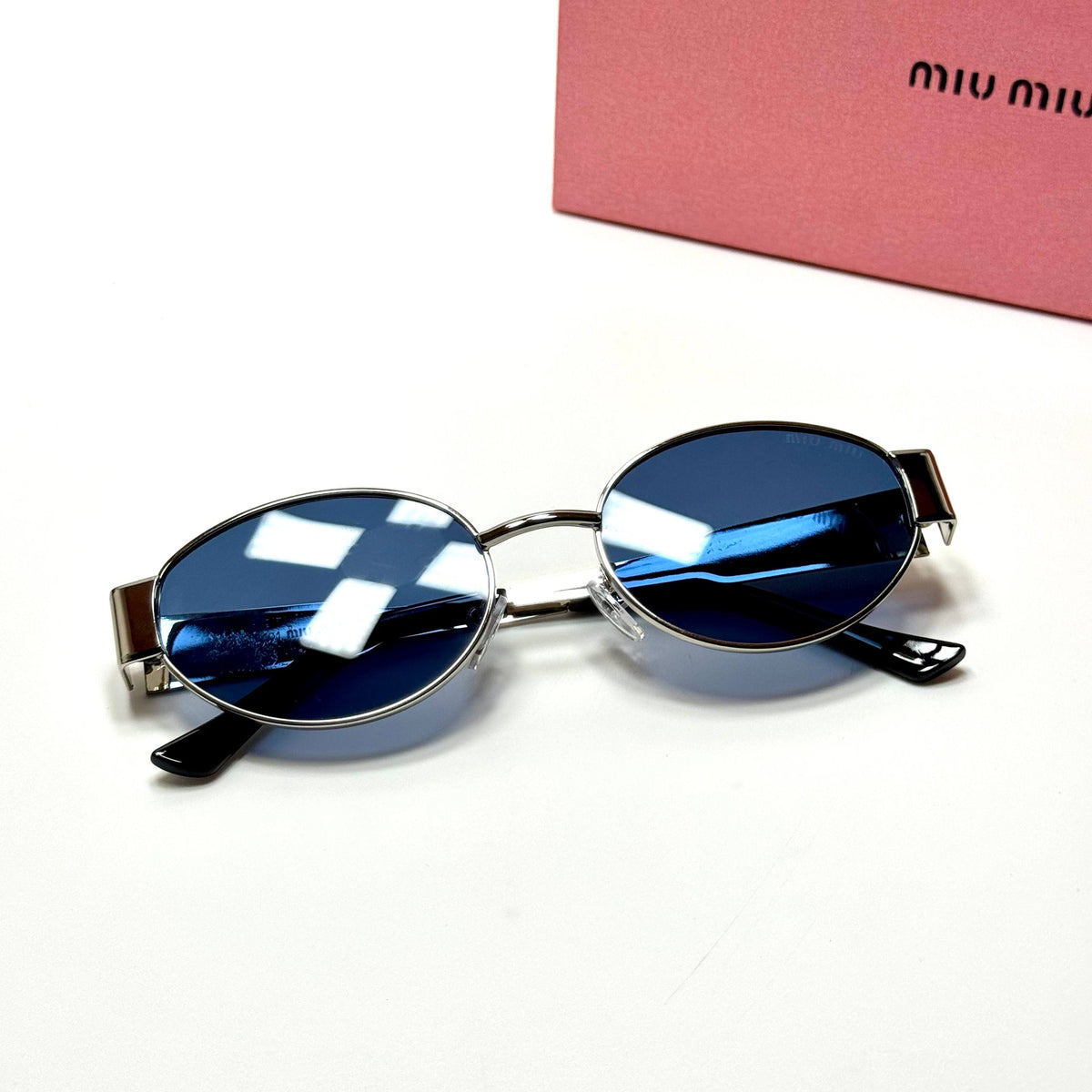 Miu Miu Oval MU 54YS – Silver Blue women's sunglasses Lebanon - ChronoVault - view 4