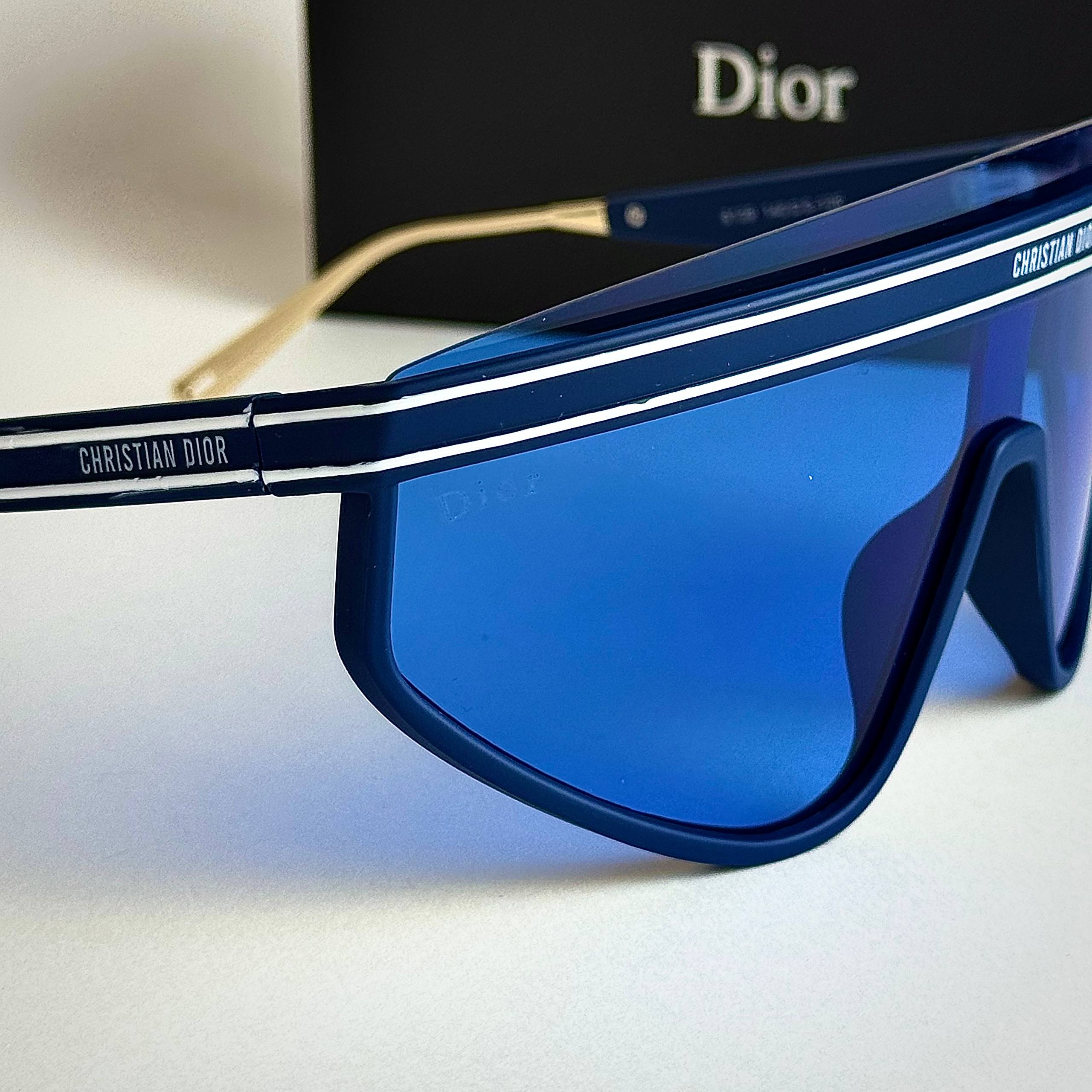 Dior Visor One Blue Mirror Sunglasses Lifestyle Lebanon - ChronoVault