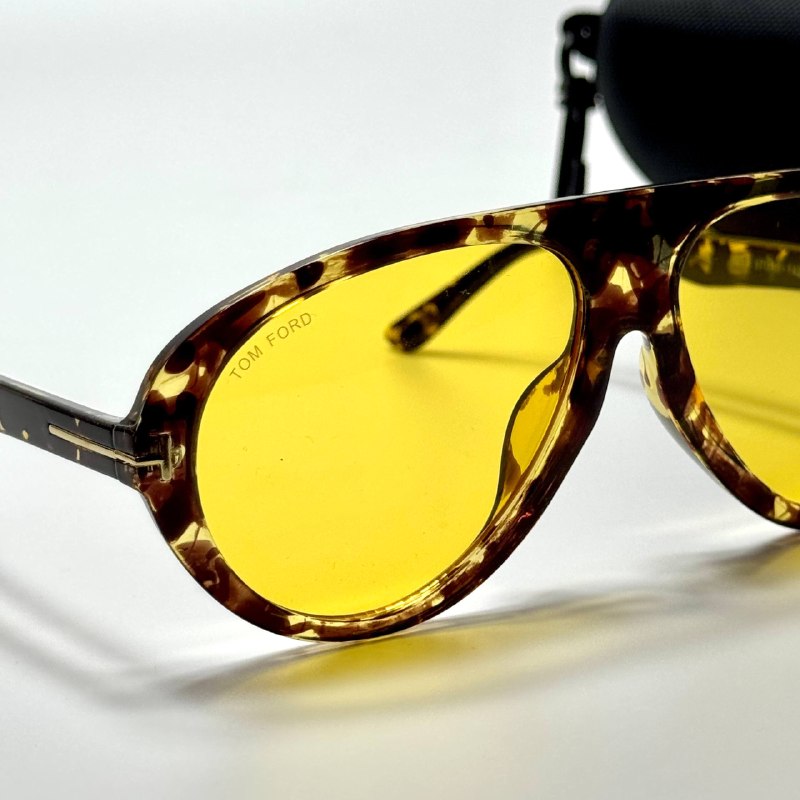 Tom Ford Aviator TF9149 Tortoise Yellow unisex sunglasses Lebanon - tortoise frame, yellow lenses - ChronoVault - view 3