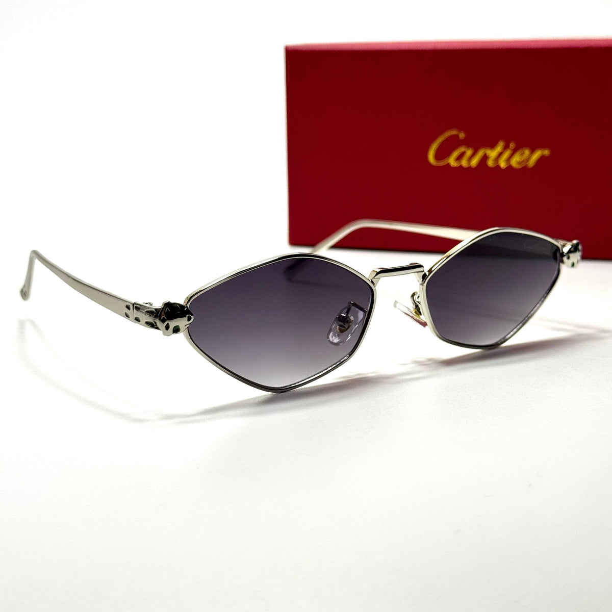 Cartier Geometric CT0456S Silver Violet unisex sunglasses Lebanon - ChronoVault - view 5