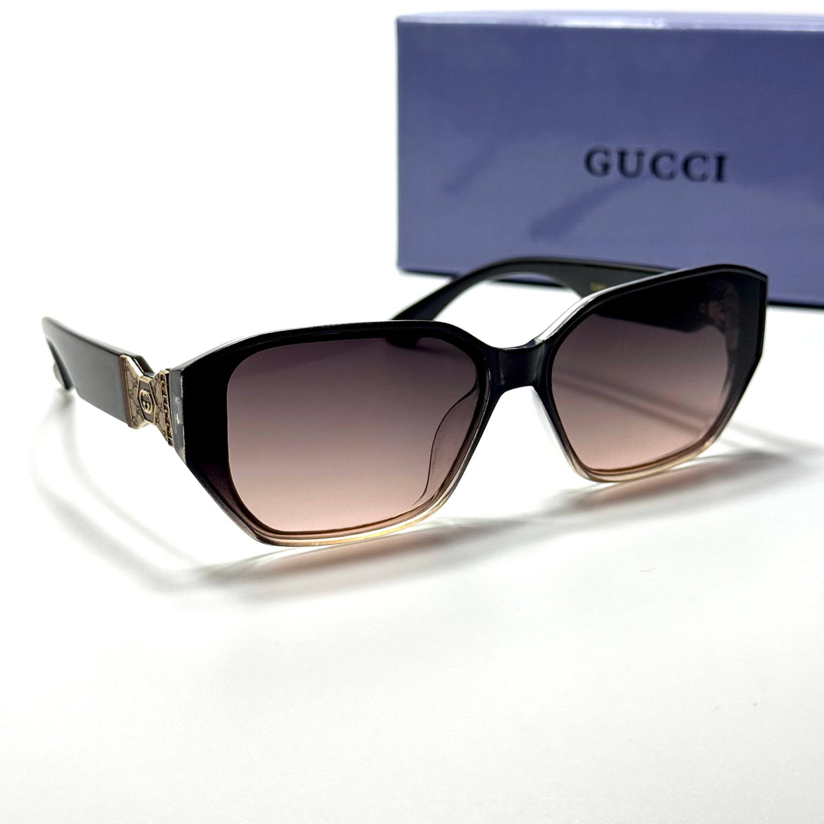 Gucci Square GG1421S Black Brown Gradient women's sunglasses Lebanon - glossy black with gold-tone temple detailing frame, brown gradient lenses - ChronoVault - view 5