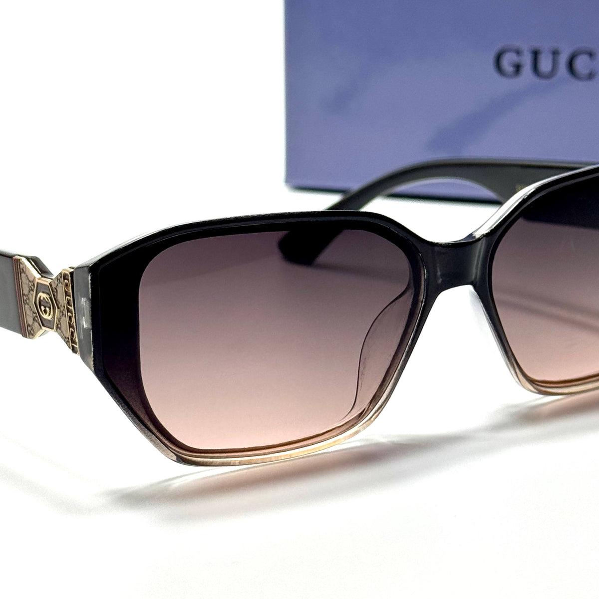 Gucci Square GG1421S Black Brown Gradient women's sunglasses Lebanon - glossy black with gold-tone temple detailing frame, brown gradient lenses - ChronoVault - view 2
