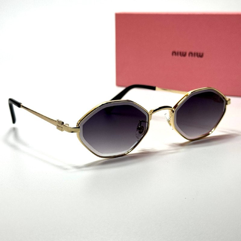 Miu Miu Oval Geometric SMU56Y Gold Grey Gradient women's sunglasses Lebanon - gold-tone metal with signature temple detailing frame, grey gradient lenses - ChronoVault - view 5