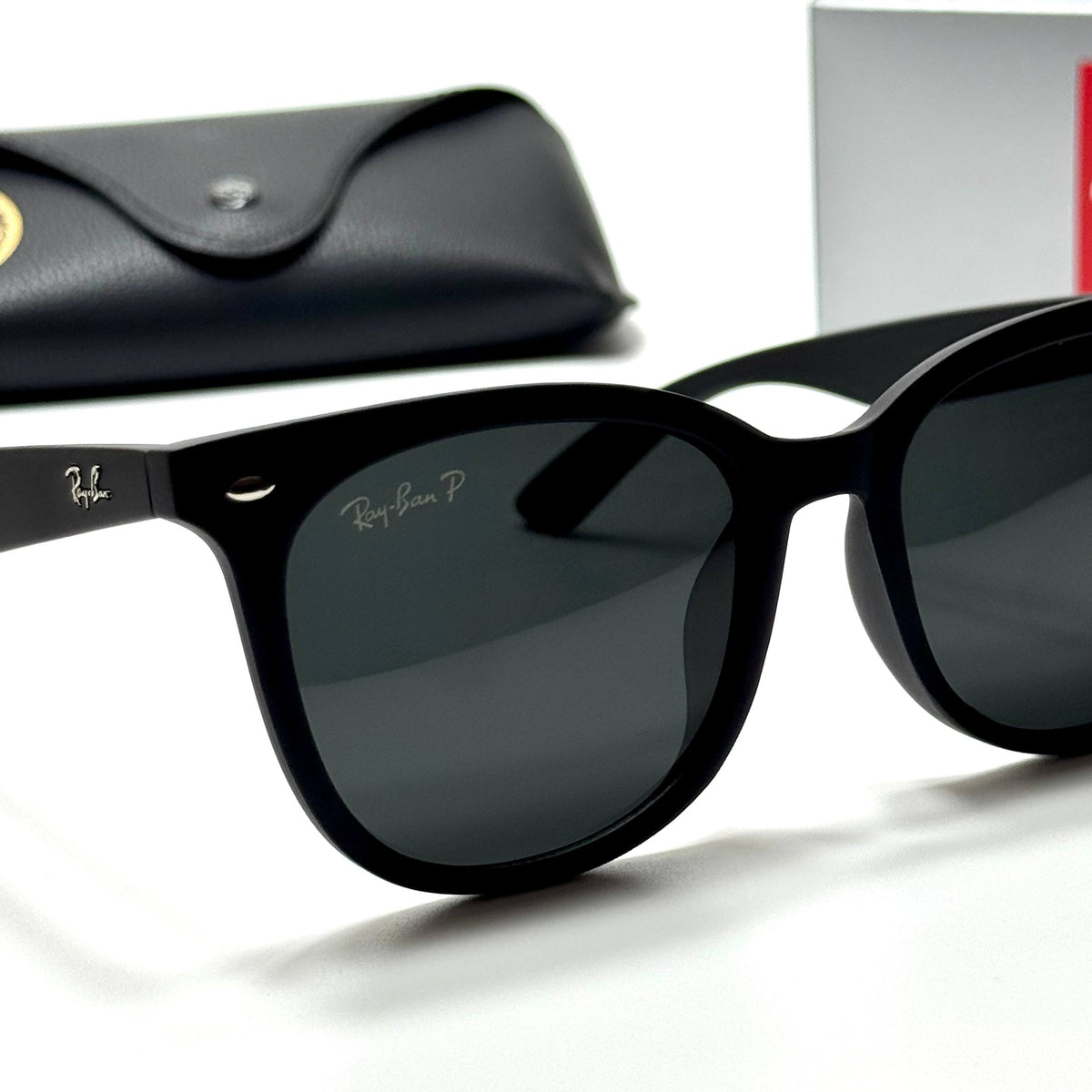 Ray-Ban Round RB4420 Full Black unisex sunglasses Lebanon - glossy black frame, dark green lenses - ChronoVault - view 2