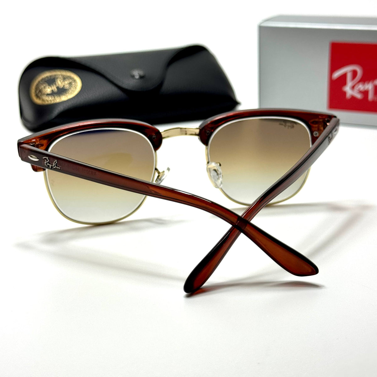 Ray-Ban Clubmaster RB3016 Gold Brown unisex sunglasses Lebanon - brown with gold metal detailing frame, brown gradient lenses - ChronoVault - view 3