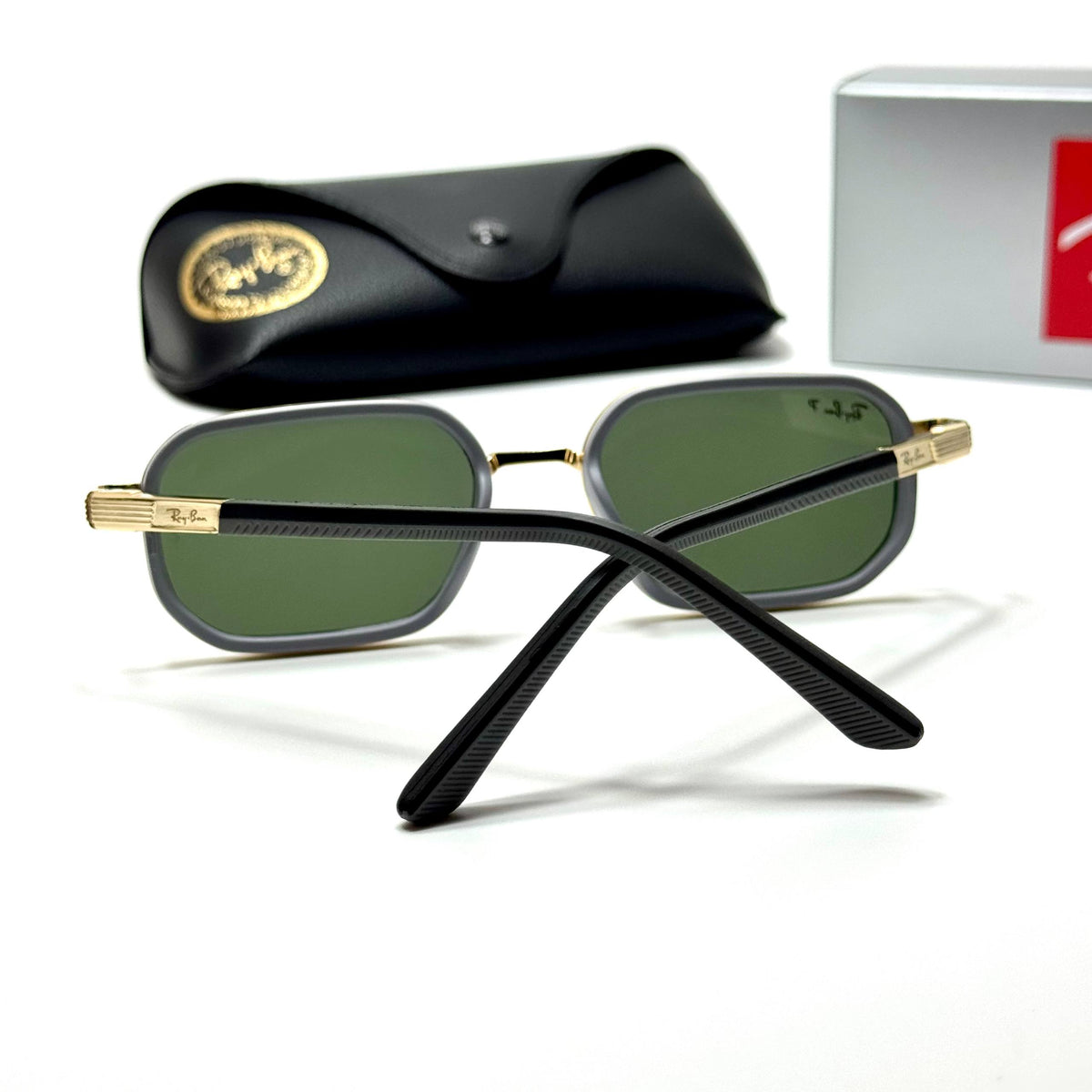 Ray-Ban Rectangular RB7194 Black Gold Green unisex sunglasses Lebanon - black with polished gold detailing frame, classic green lenses - ChronoVault - view 3