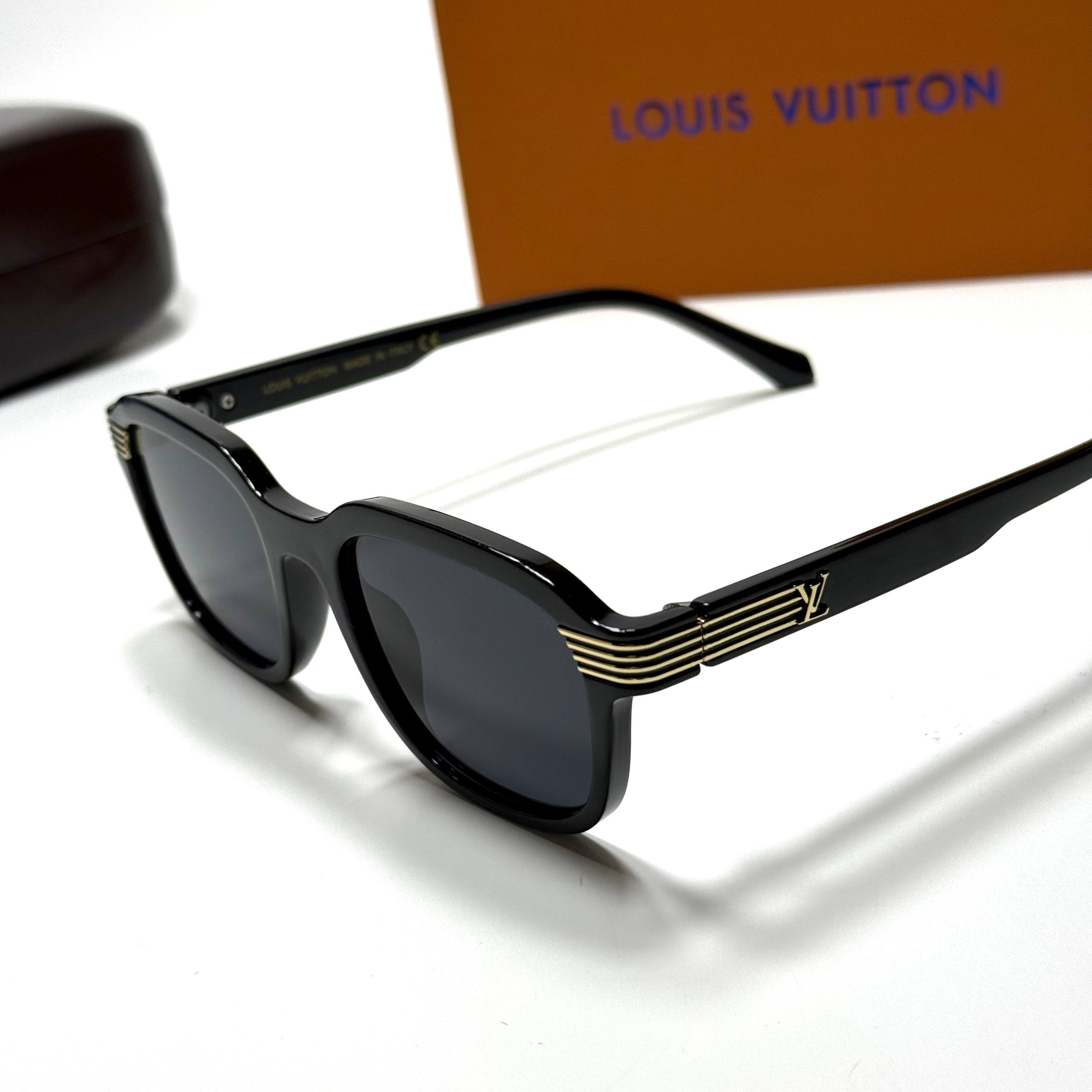 Louis Vuitton LV2457 Full Black Sunglasses Side View Lebanon - ChronoVault