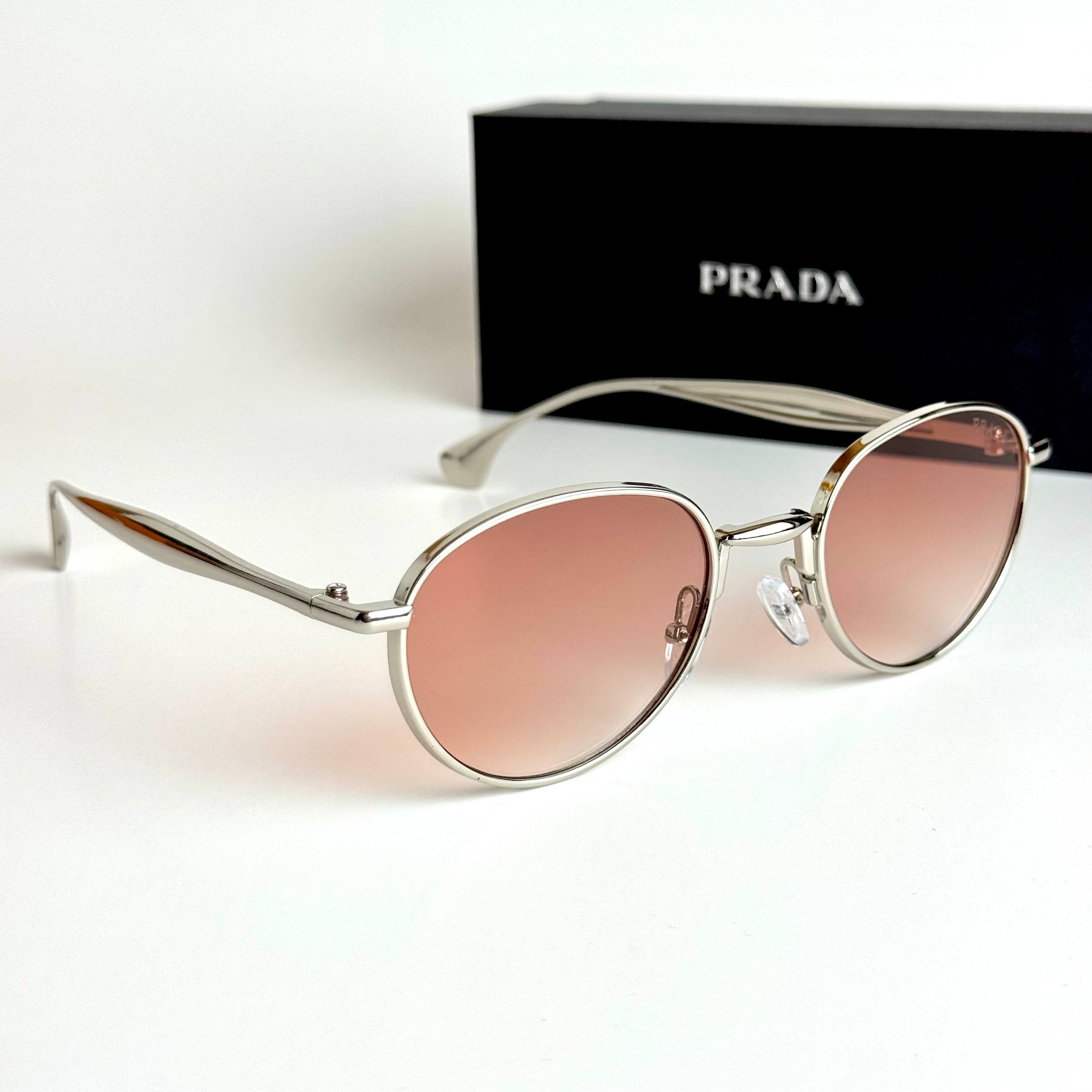 Prada Round – Silver Pink Gradient
