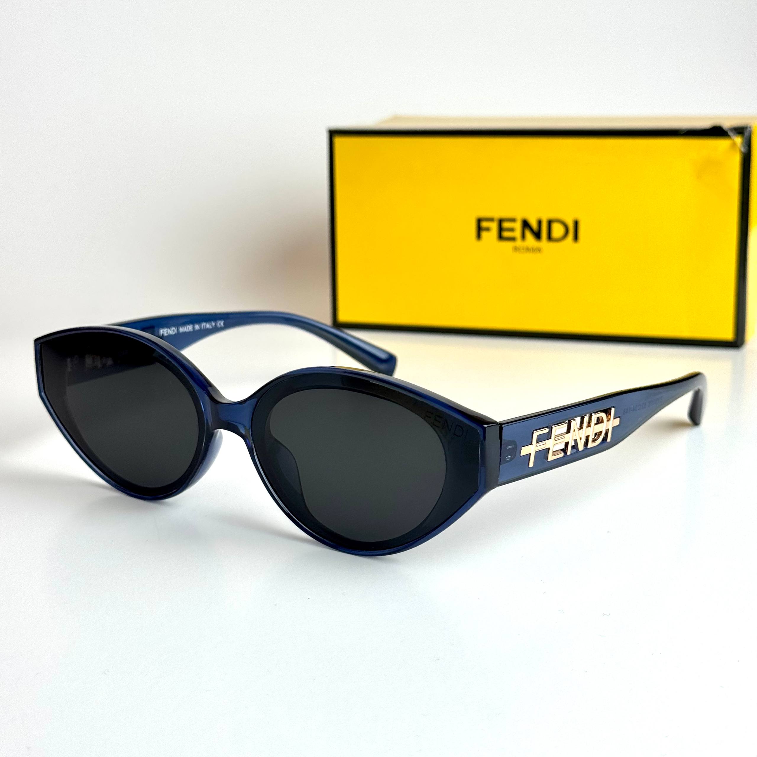 Fendi Oval FE4012S Blue Black Sunglasses Lebanon - ChronoVault