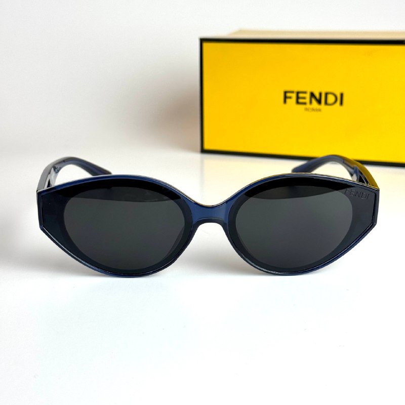 Fendi Oval FE4012S Blue Black Sunglasses Side View Lebanon - ChronoVault