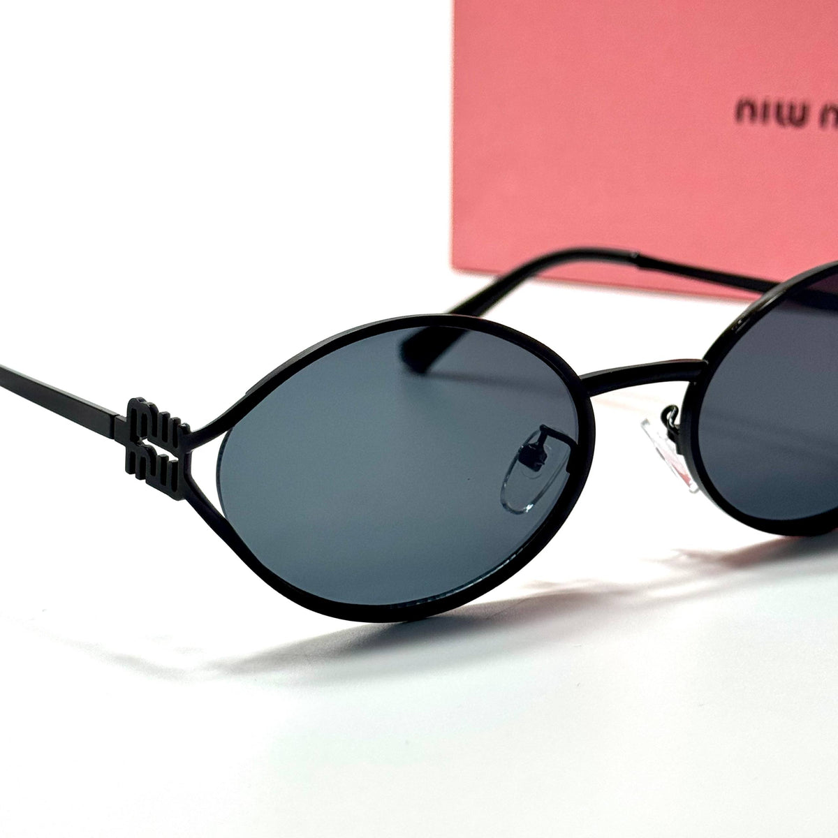Miu Miu Oval SMU54Z – Black Grey women's sunglasses Lebanon - ChronoVault - view 2