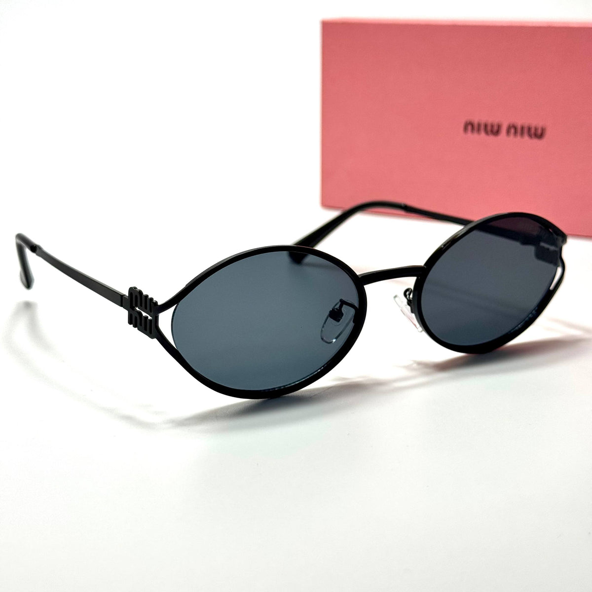 Miu Miu Oval SMU54Z – Black Grey women's sunglasses Lebanon - ChronoVault - view 5