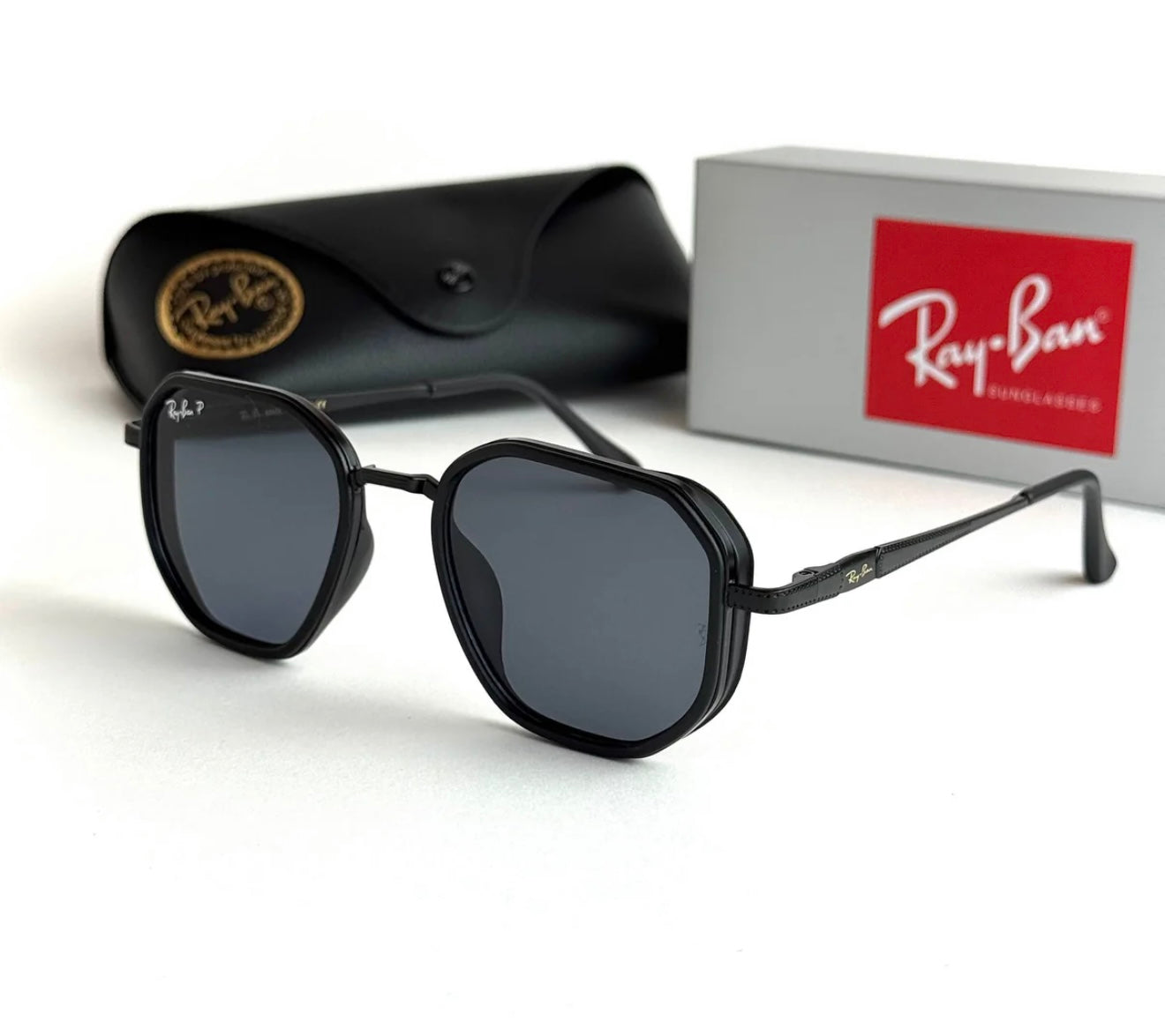 Ray-Ban RB1972 – Black
