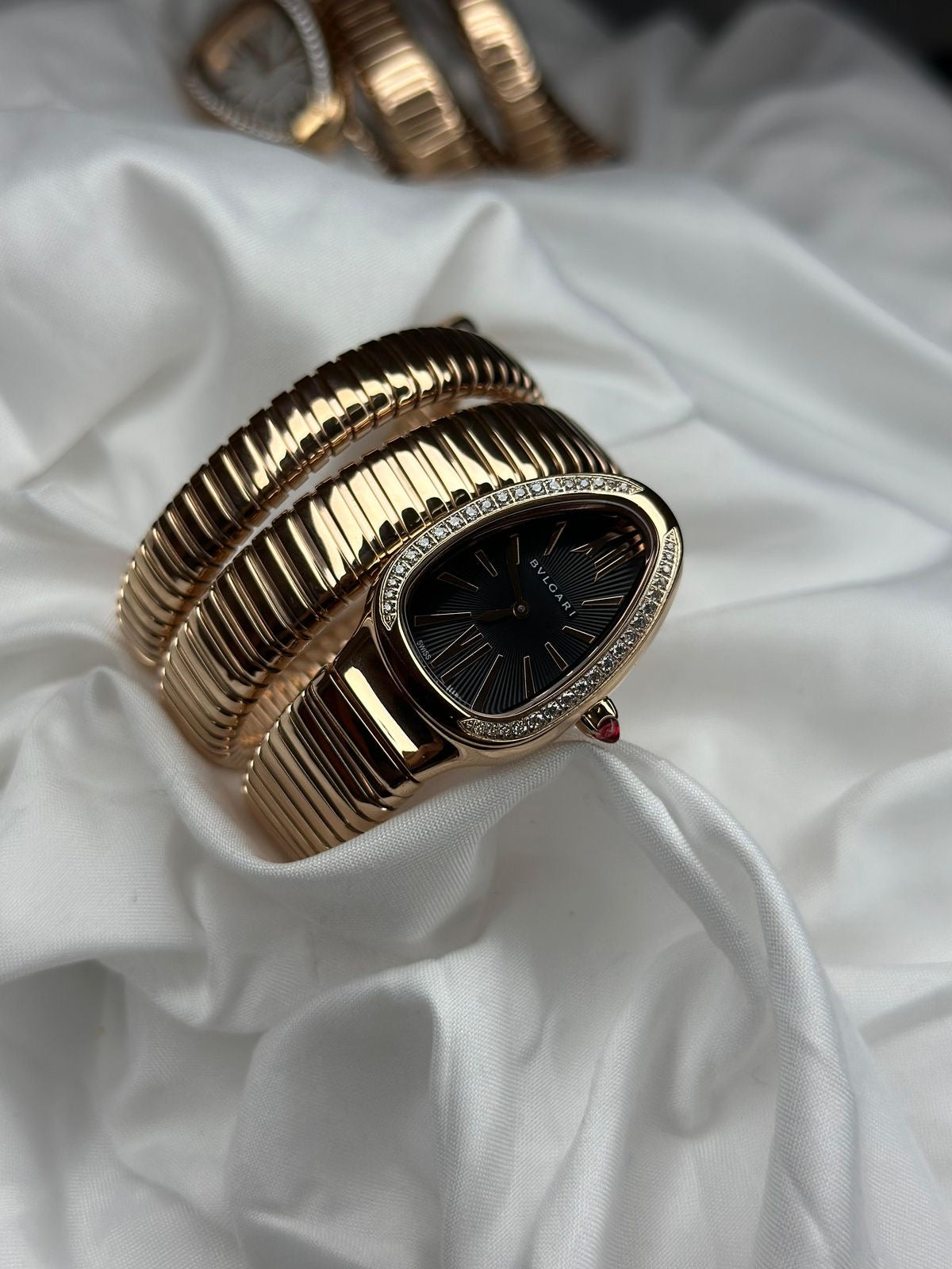 BVLGARI Serpenti Tubogas Watch – Full Gold / Black Dial