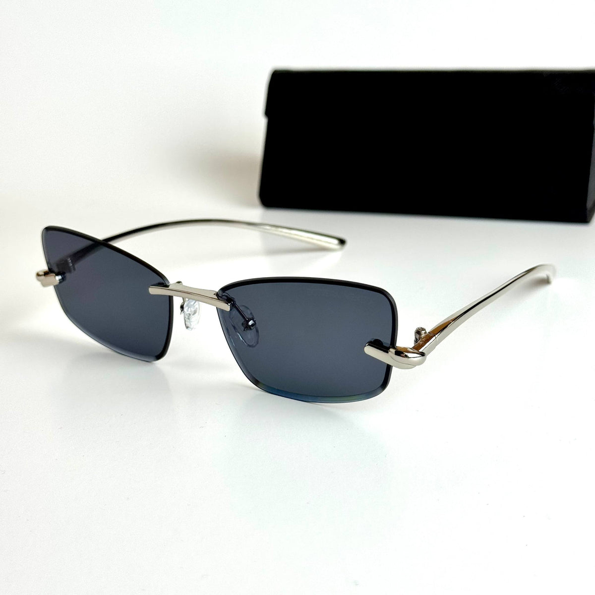 Bottega Veneta Rimless Silver Black Sunglasses Lebanon - ChronoVault - view 4