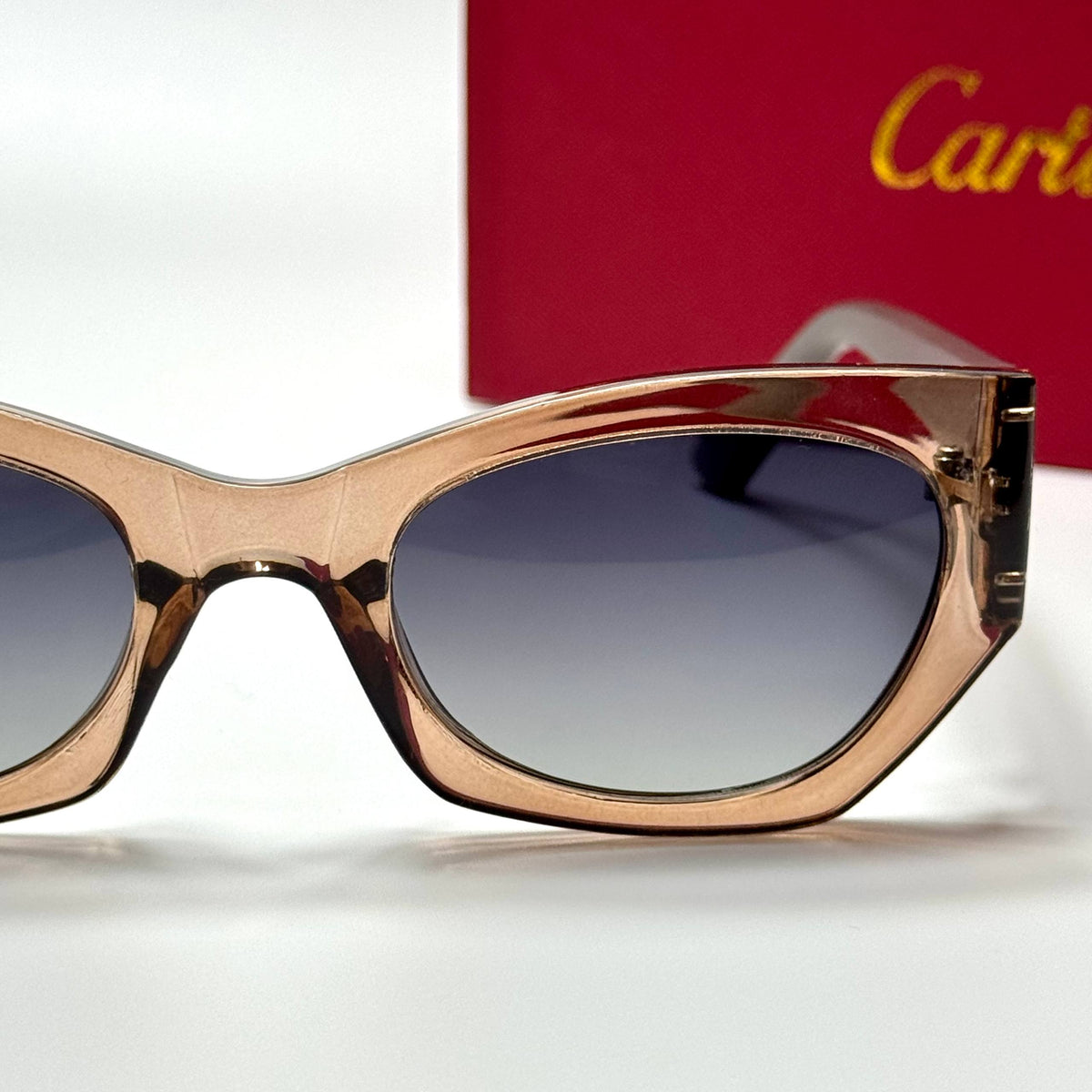 Cartier Cat-Eye CT0425S Crystal Brown women's sunglasses Lebanon - ChronoVault - view 3