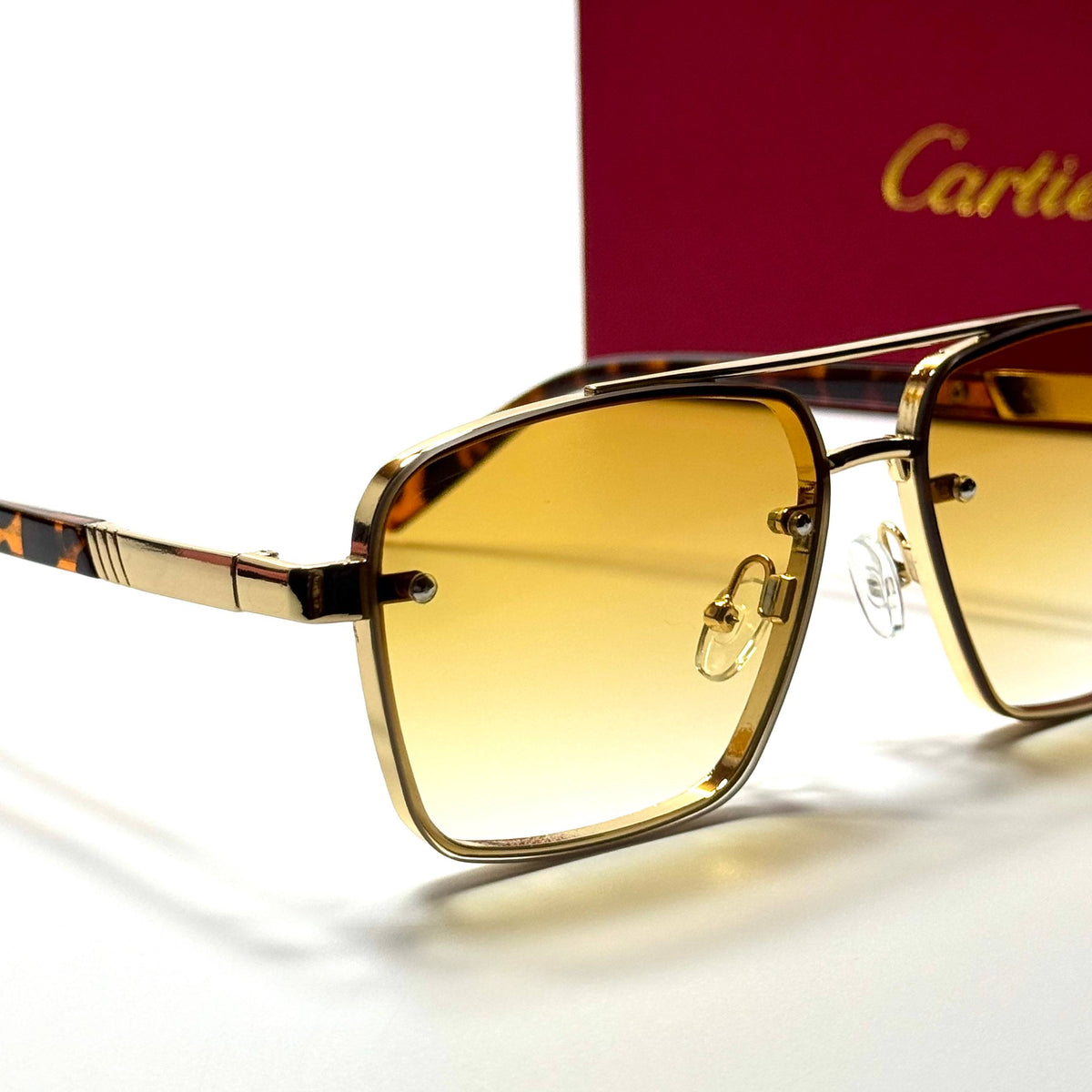Cartier Square CT6390 Gold Yellow men's sunglasses Lebanon - ChronoVault - view 2