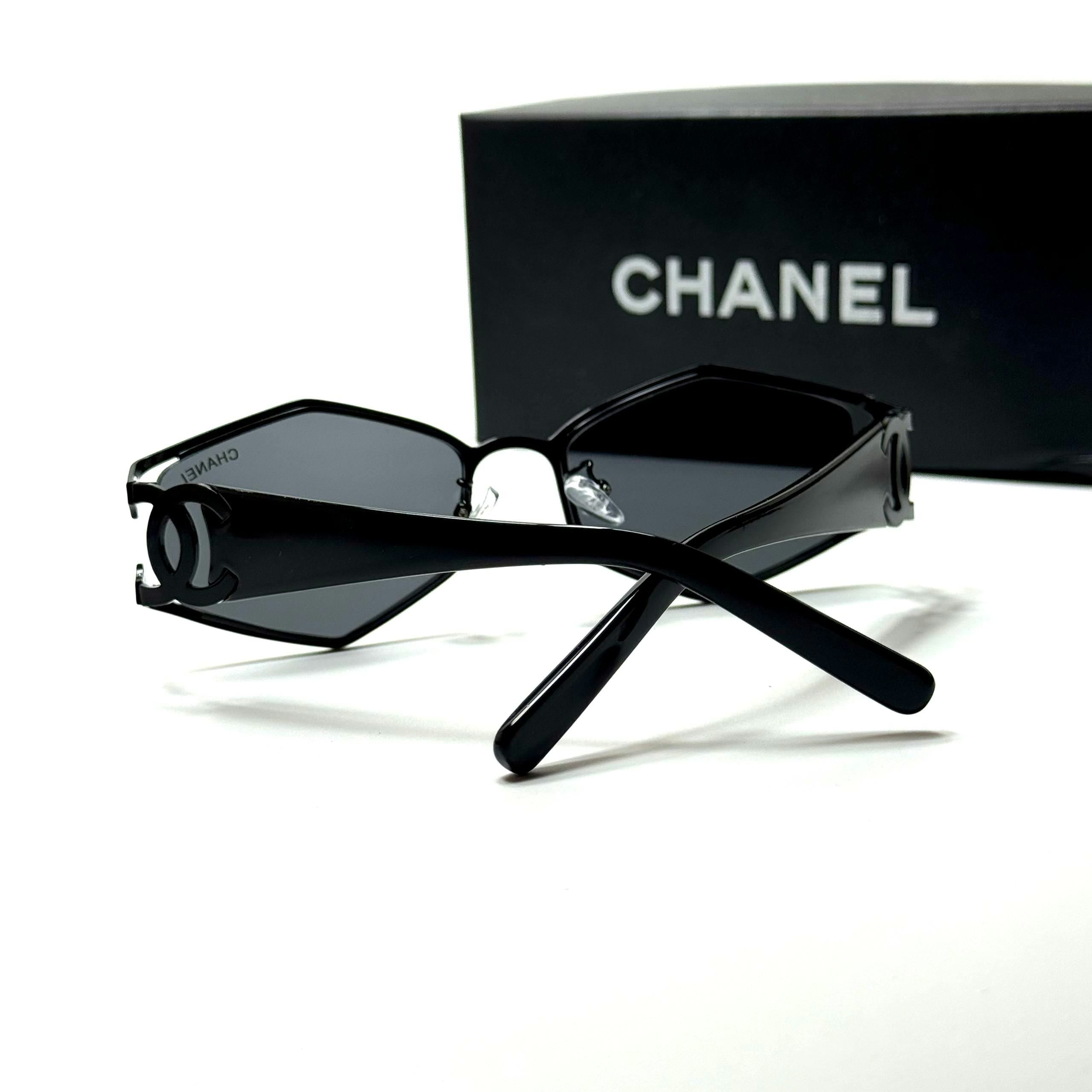 Chanel Geometric CH9138 Black Grey women's sunglasses Lebanon - ChronoVault - view 3